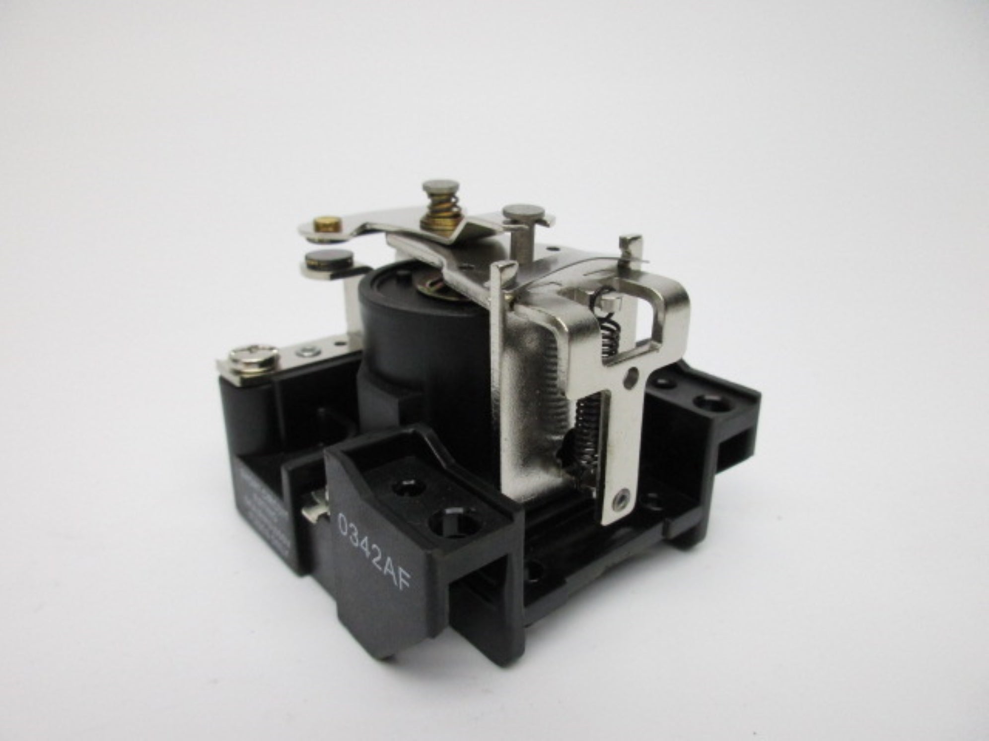 INDUSTRIAL SPARE PART 700-HG45Z24 SER. A 24VDC NSNP