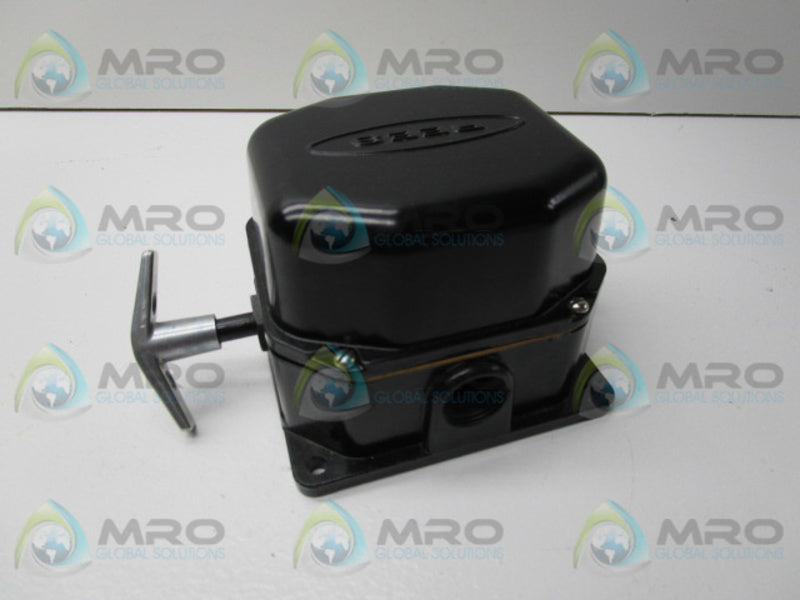 REES 04944-200 * NEW IN BOX *