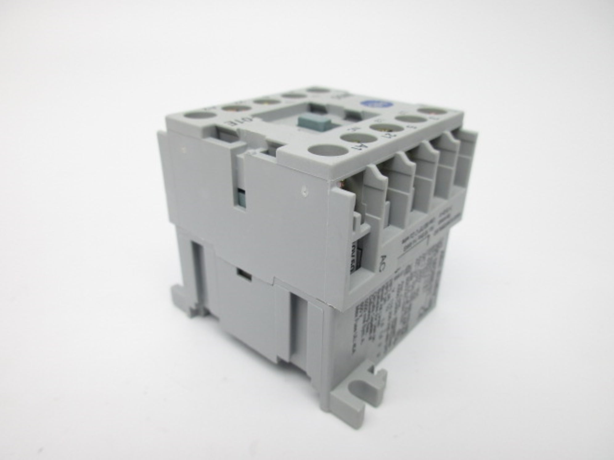 ALLEN BRADLEY 100-M05ND31 SER. A 110/110-120VAC NSNP
