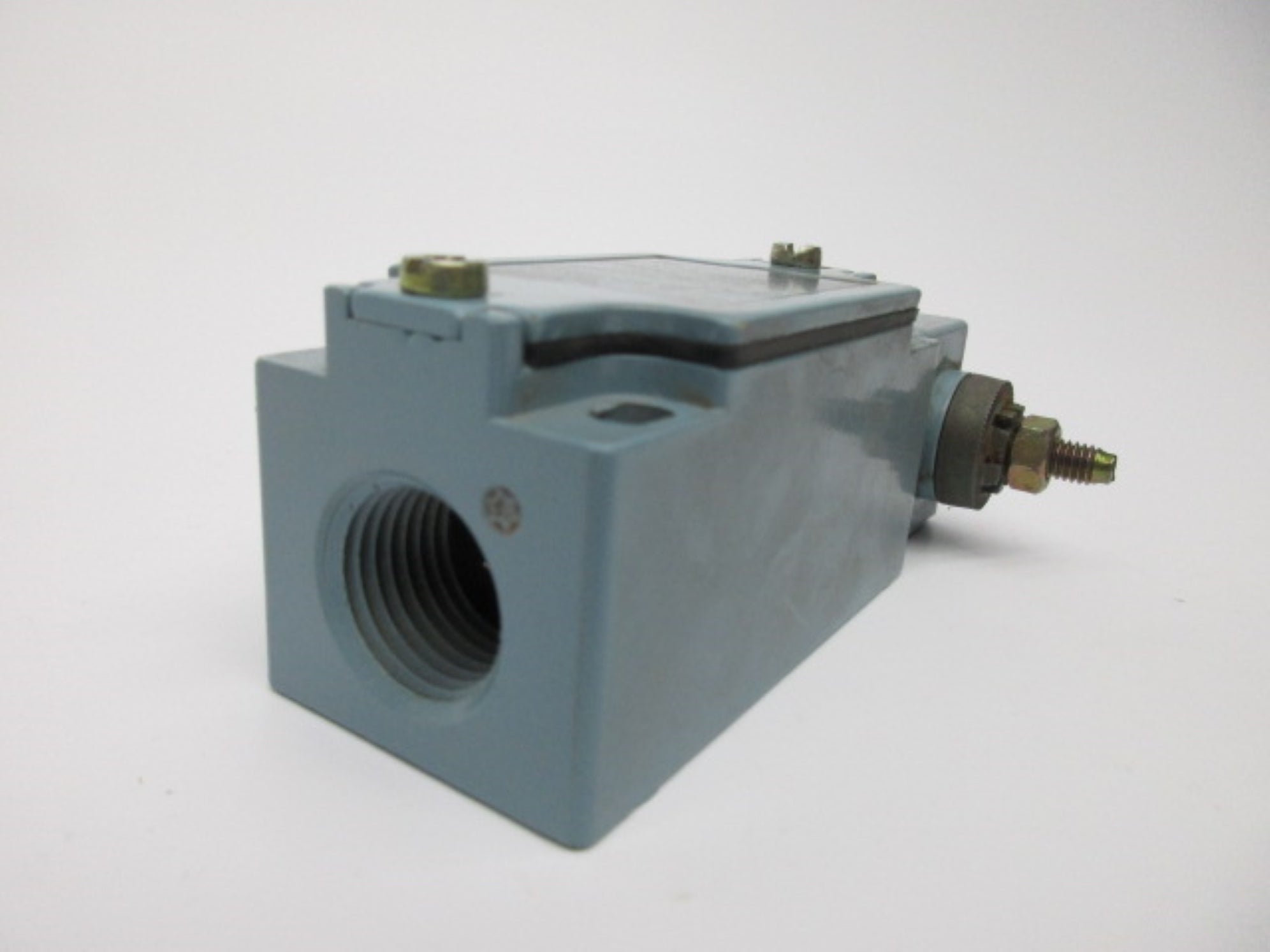 TELEMECANIQUE ZCK-J404H7 UNMP