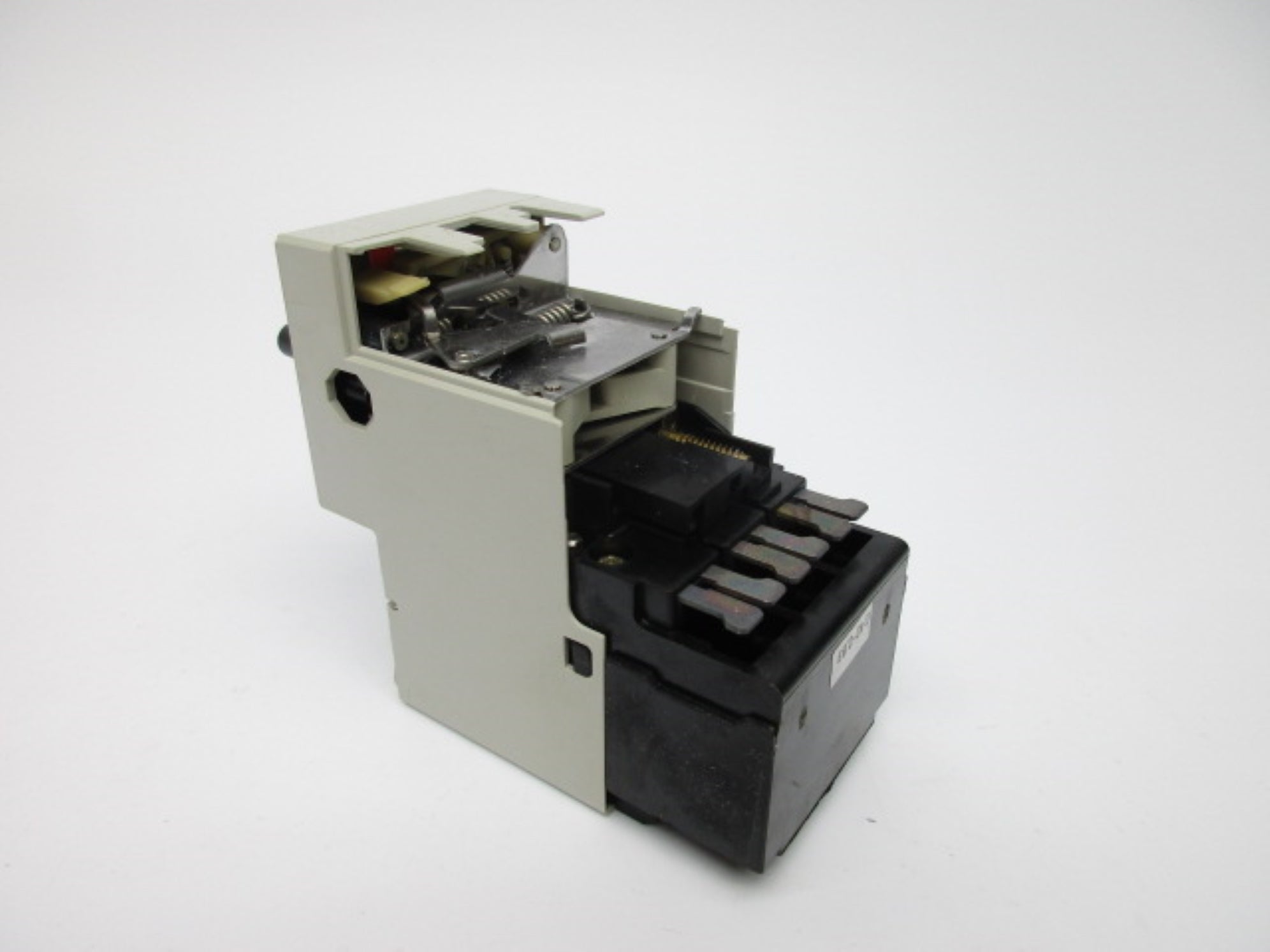 TELEMECANIQUE LB1LB03P04 NSMP