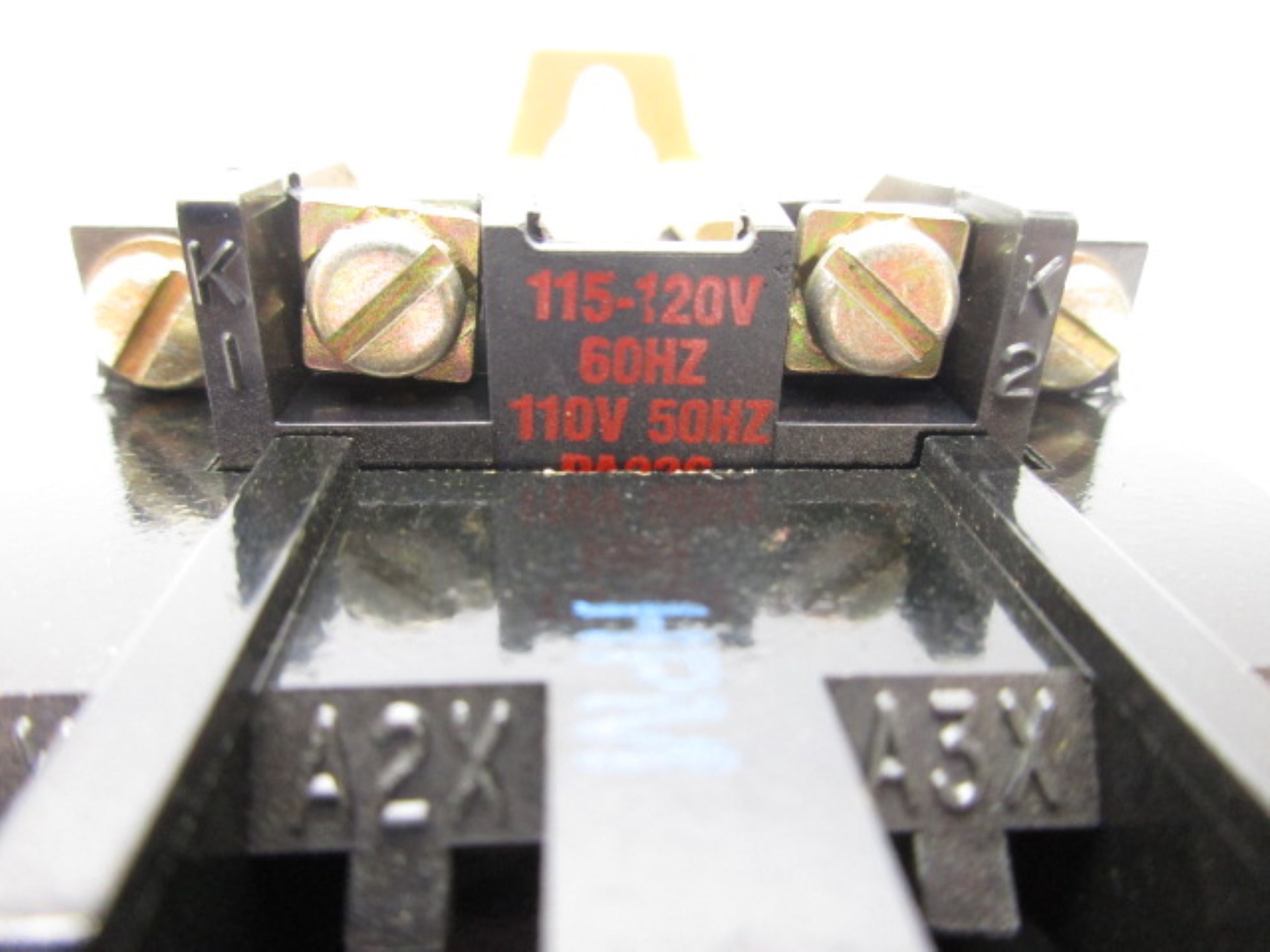 INDUSTRIAL SPARE PART 700-P000A1 SER. B 120V 60A (BK/YL) NSMP