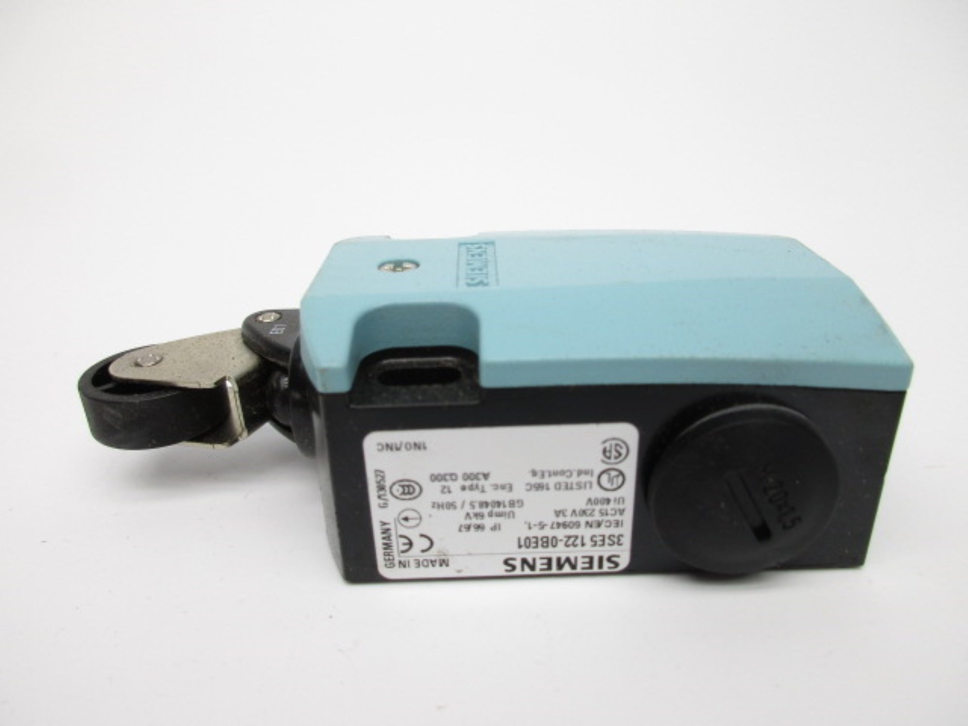 SIEMENS 3SE5122-0BE01 230VAC 3A NSNP