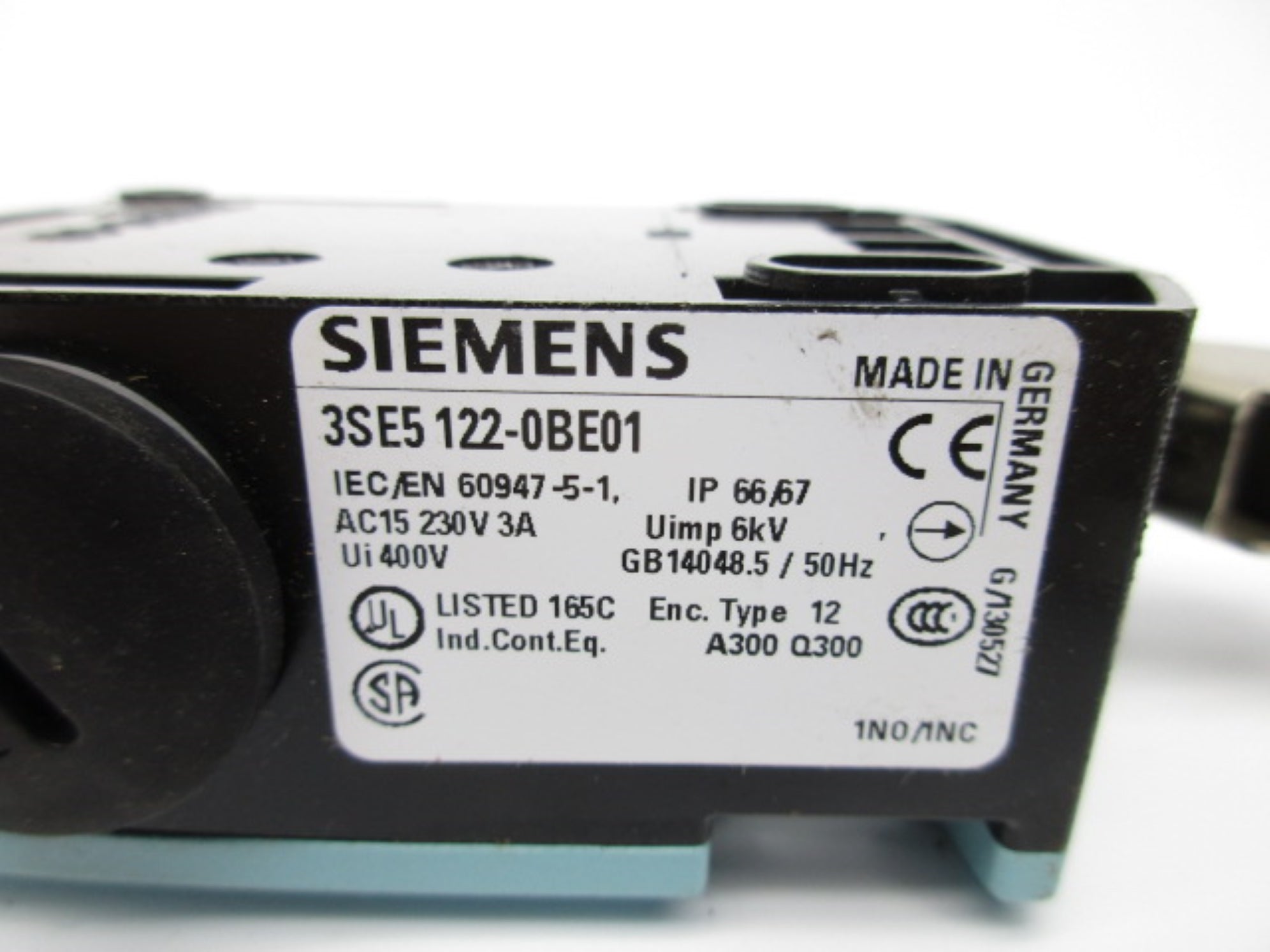 SIEMENS 3SE5122-0BE01 230VAC 3A NSNP