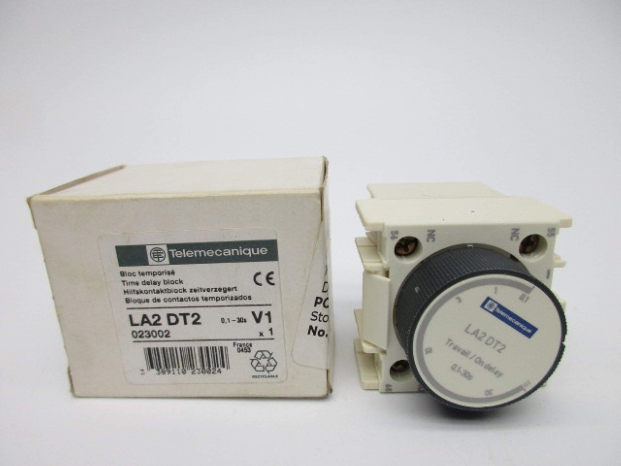 TELEMECANIQUE LA2DT2 690V 10A 0.1-30S NSMP