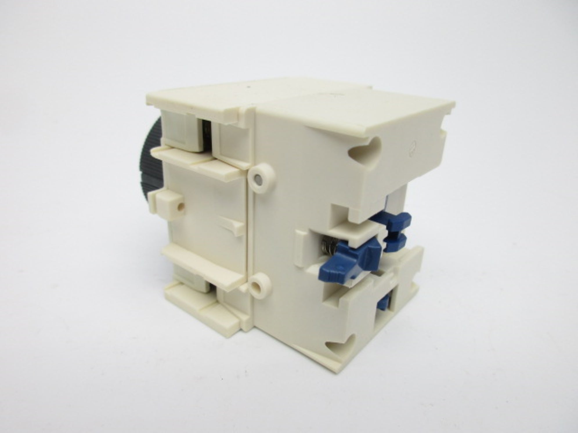 TELEMECANIQUE LA2DT2 690V 10A 0.1-30S NSMP