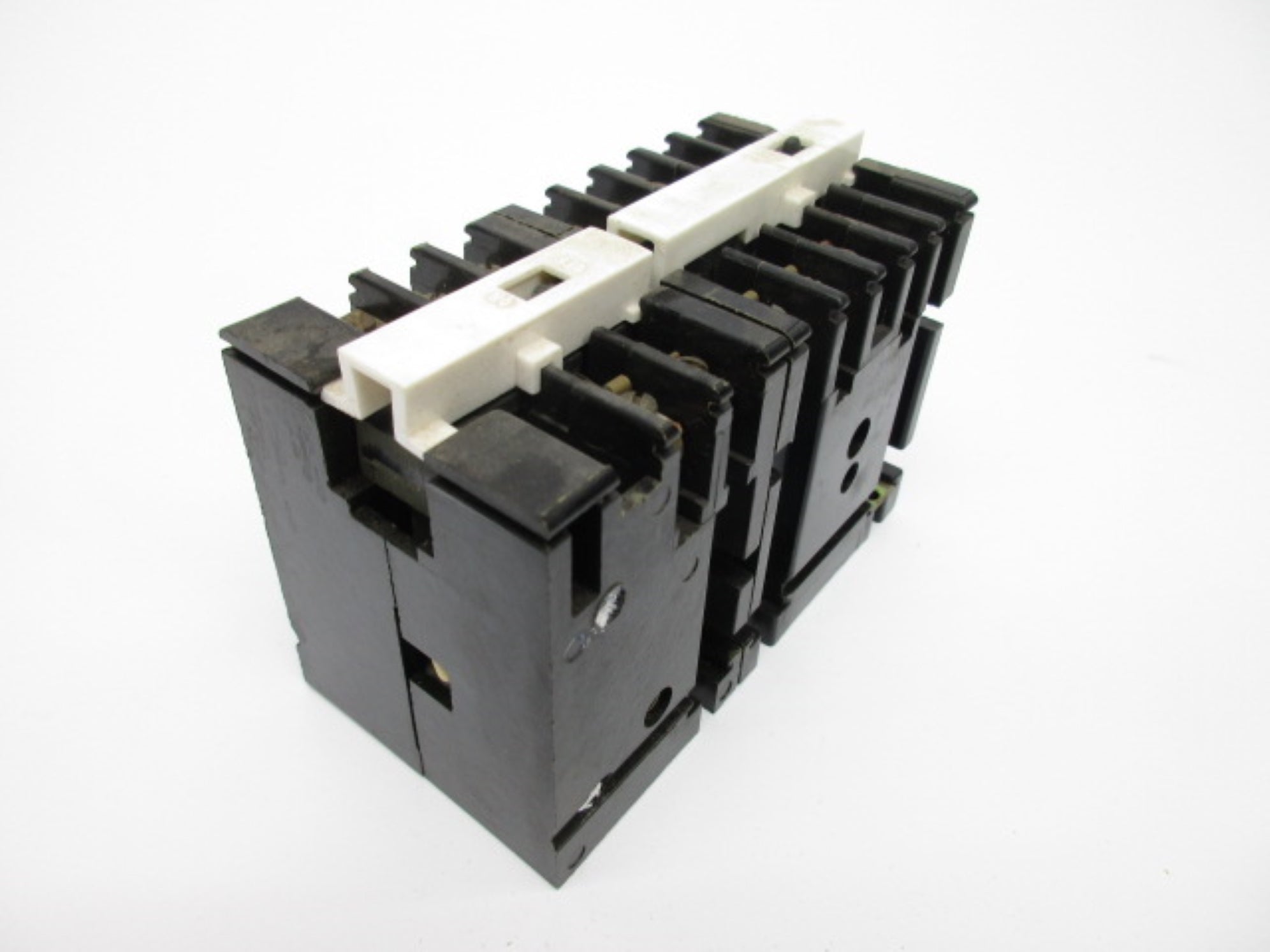 GENERAL ELECTRIC CR122A06702AA SER. A 10A 300V UNMP