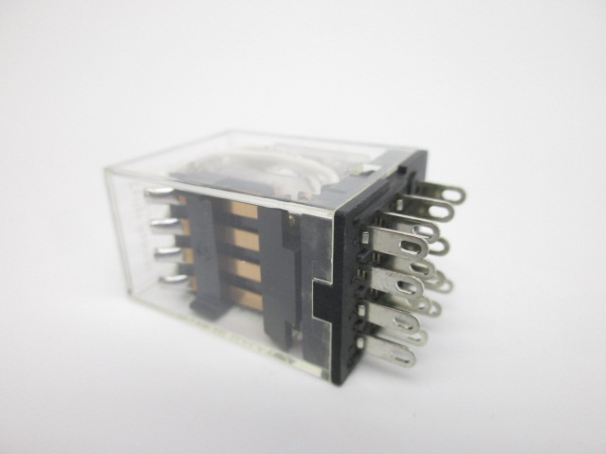 CUTLER HAMMER D2PR4T1 24VDC NSMP