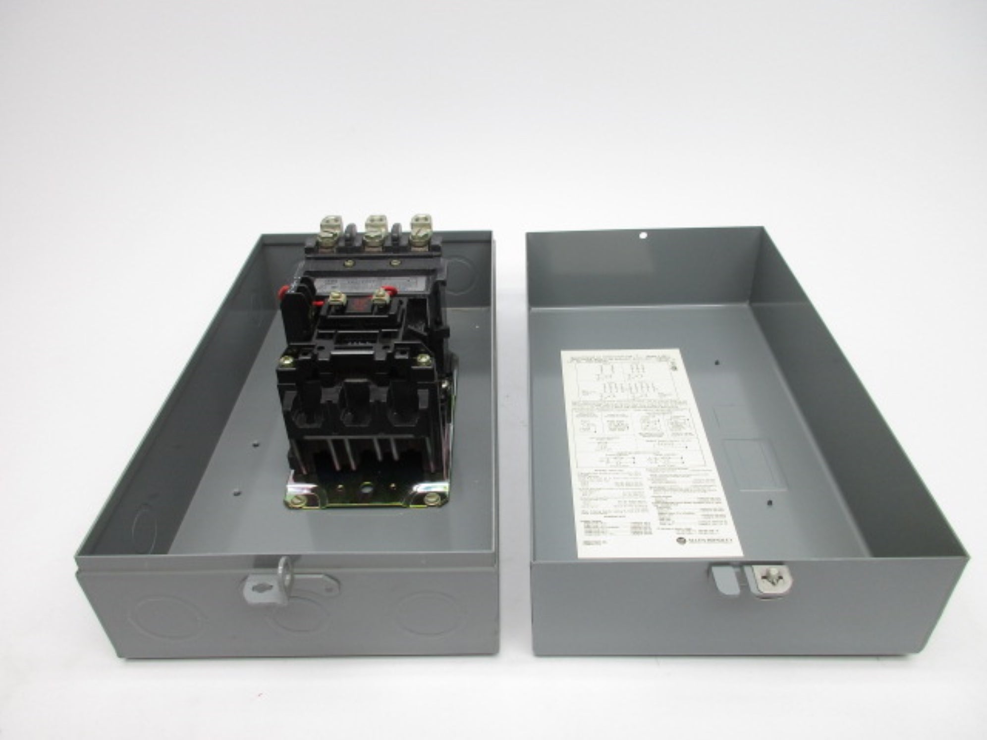 INDUSTRIAL SPARE PART 500-CAD930 SER. A 110/120V NSNP