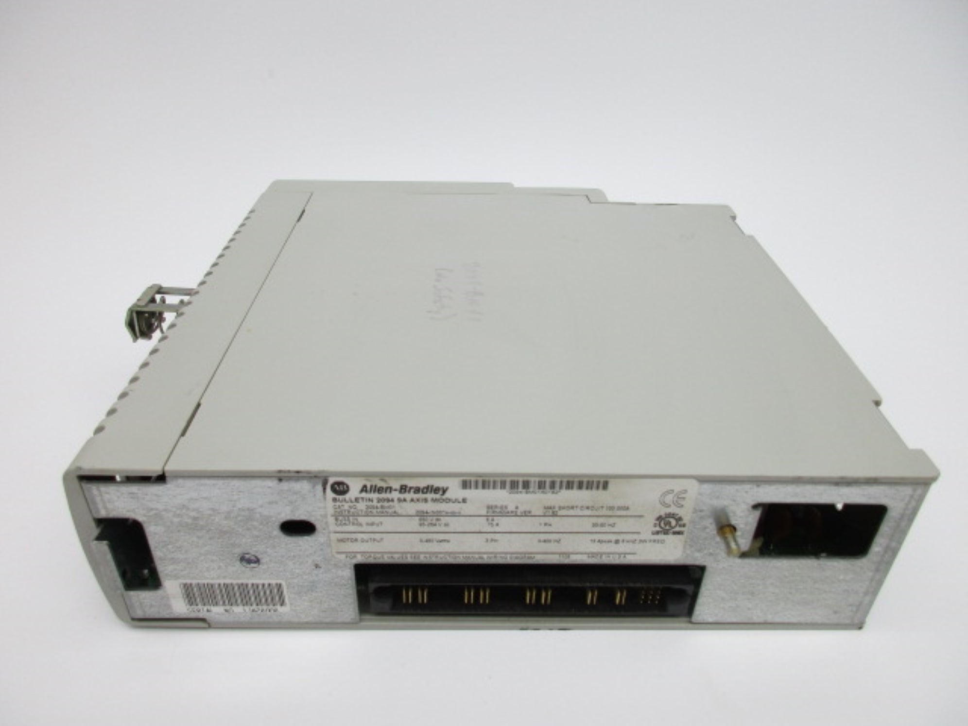 ALLEN BRADLEY 2094-BM01 SER. A F/W V1.82 UNMP