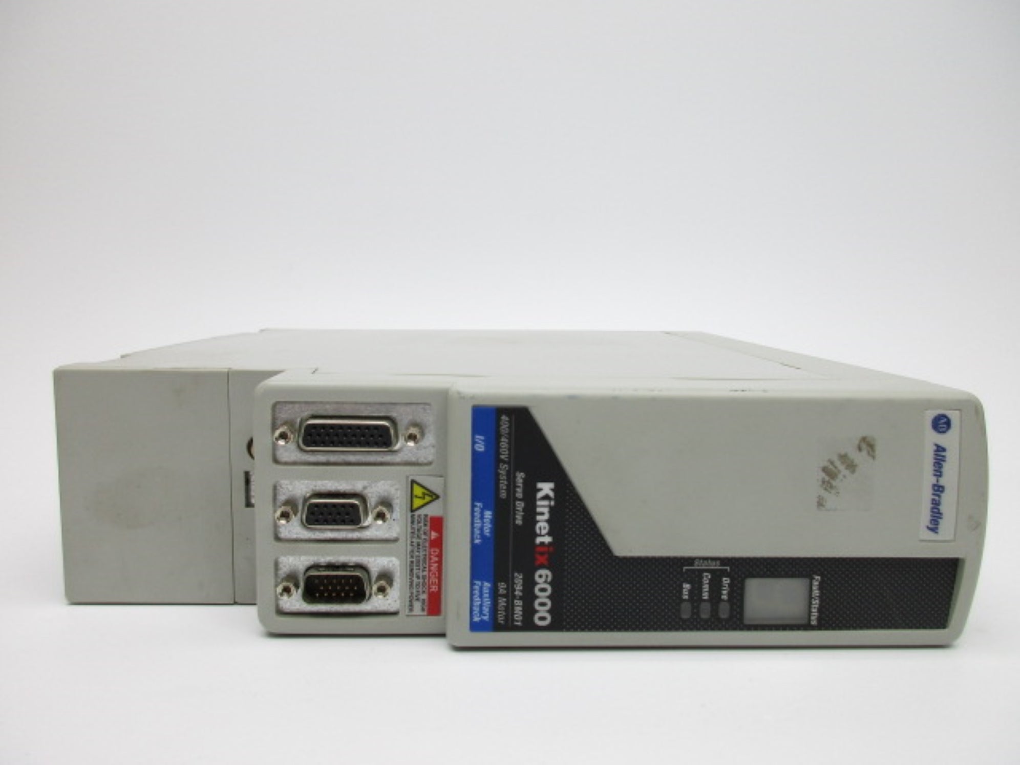 ALLEN BRADLEY 2094-BM01 SER. A F/W V1.82 UNMP