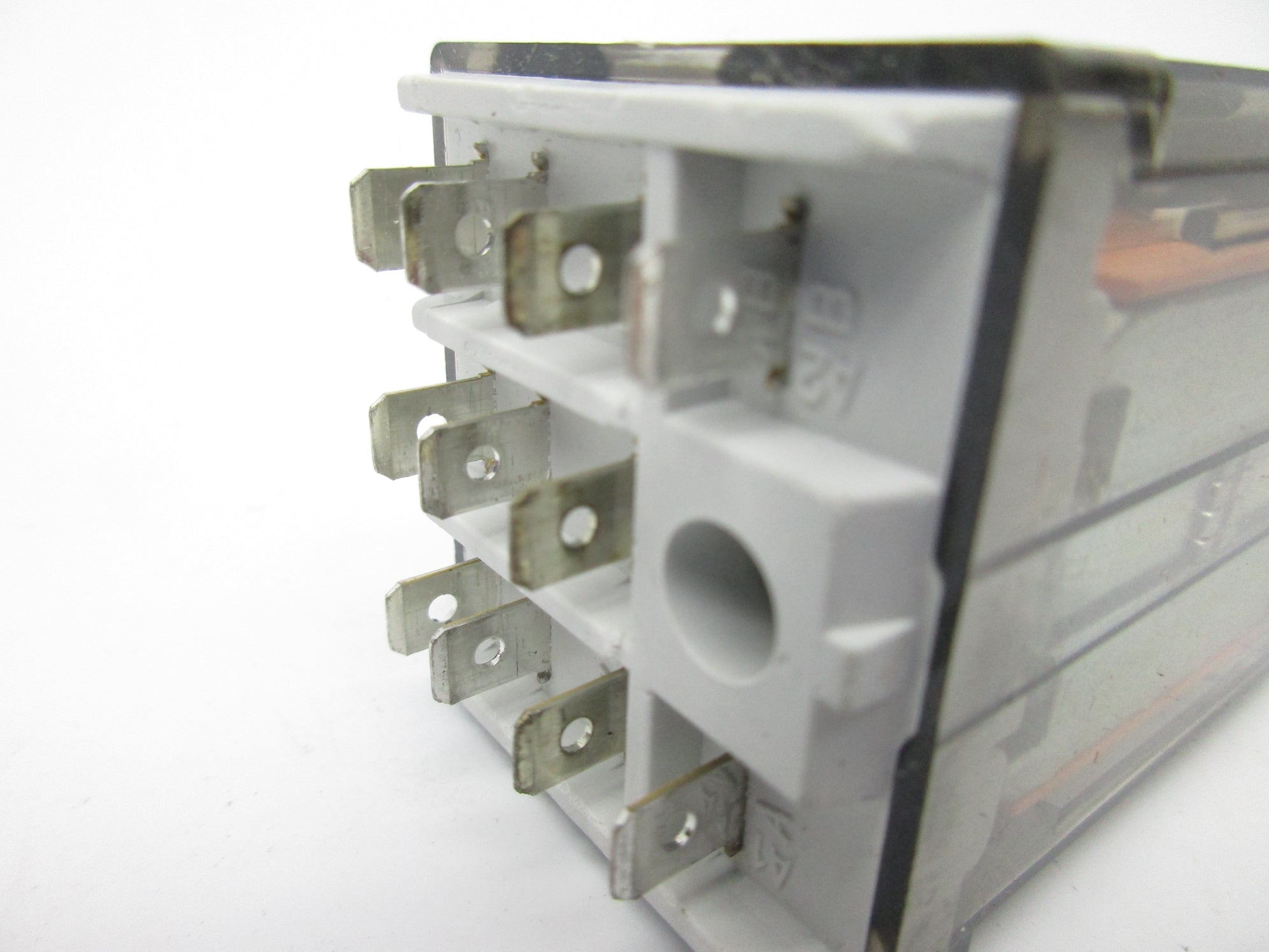 ALLEN BRADLEY 700-HB33A1-4 SER. D 120VAC 15A UNMP