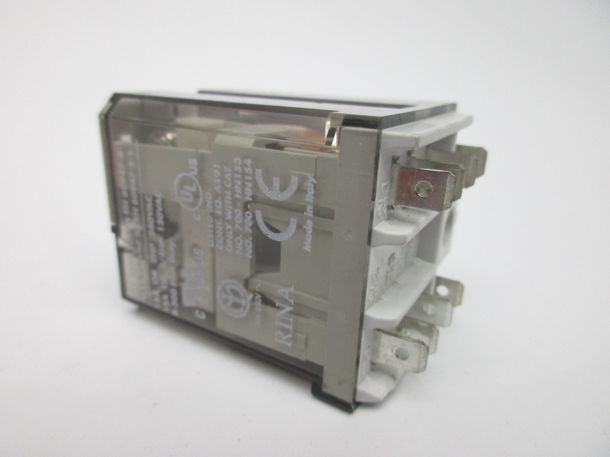 INDUSTRIAL SPARE PART 700-HB32A1-4 SER. D 15A 120VAC NSNP