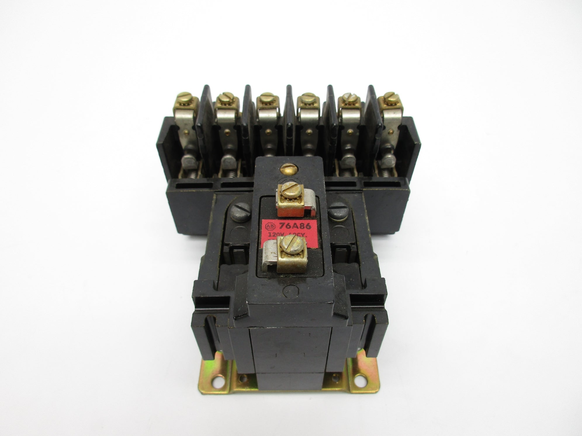 INDUSTRIAL SPARE PART 700-BR600A1 SER. A 10A 120V NSNP