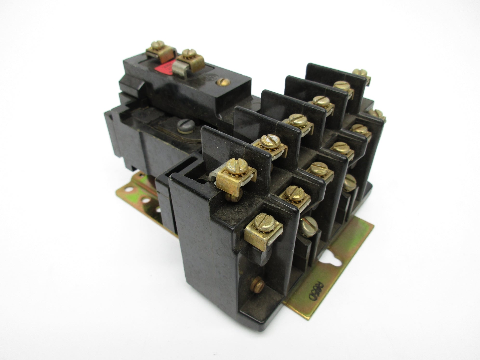 INDUSTRIAL SPARE PART 700-BR600A1 SER. A 10A 120V NSNP