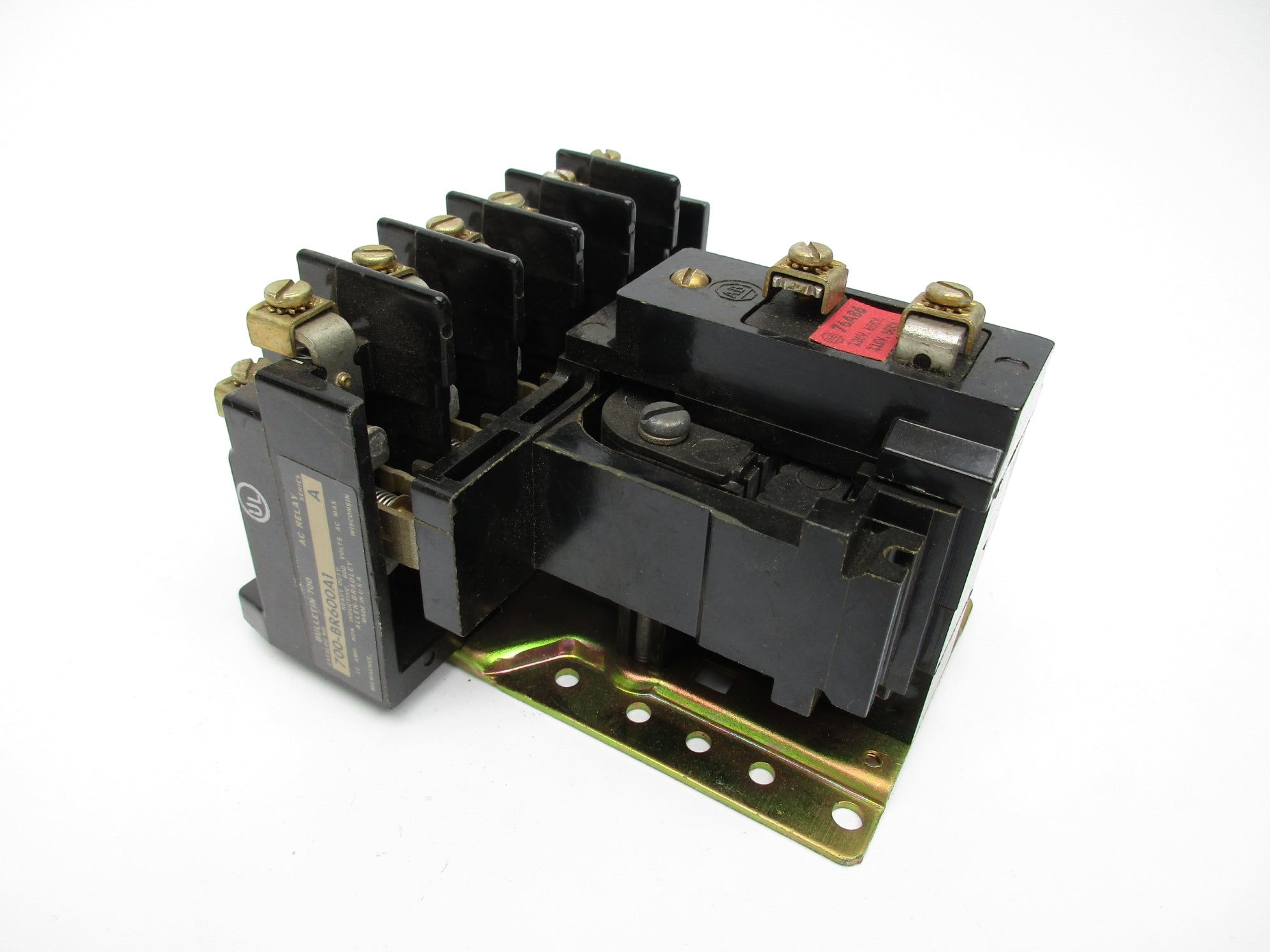 INDUSTRIAL SPARE PART 700-BR600A1 SER. A 10A 120V NSNP