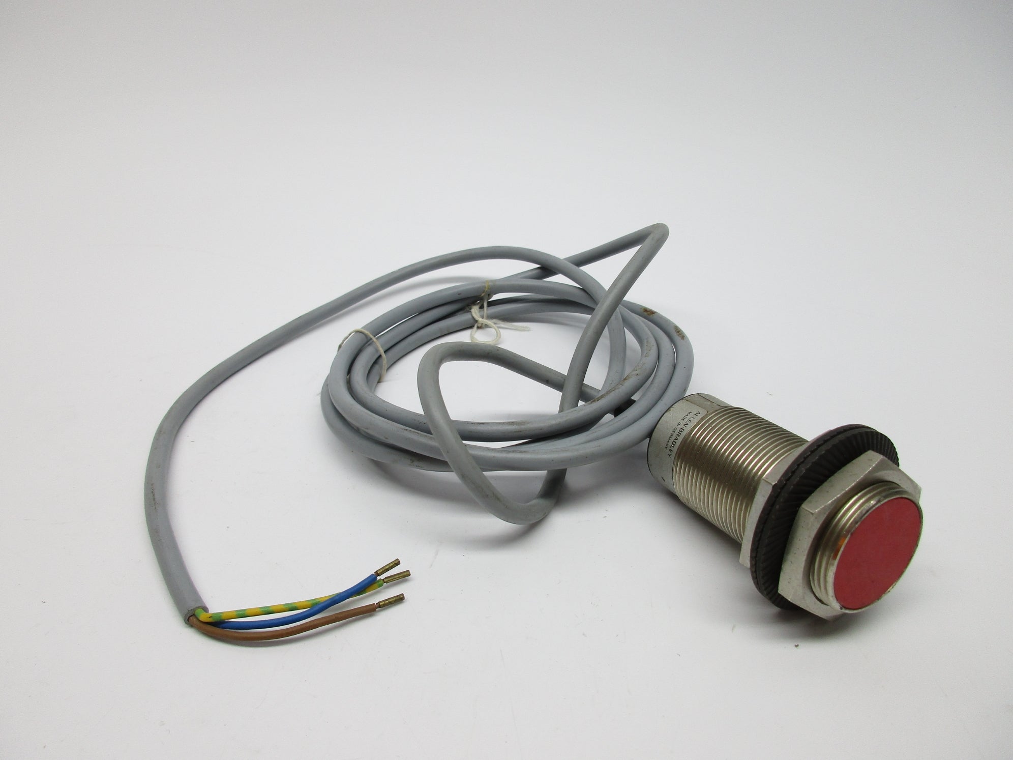 ALLEN BRADLEY 872C-A10N30-A2 SER. A UNMP