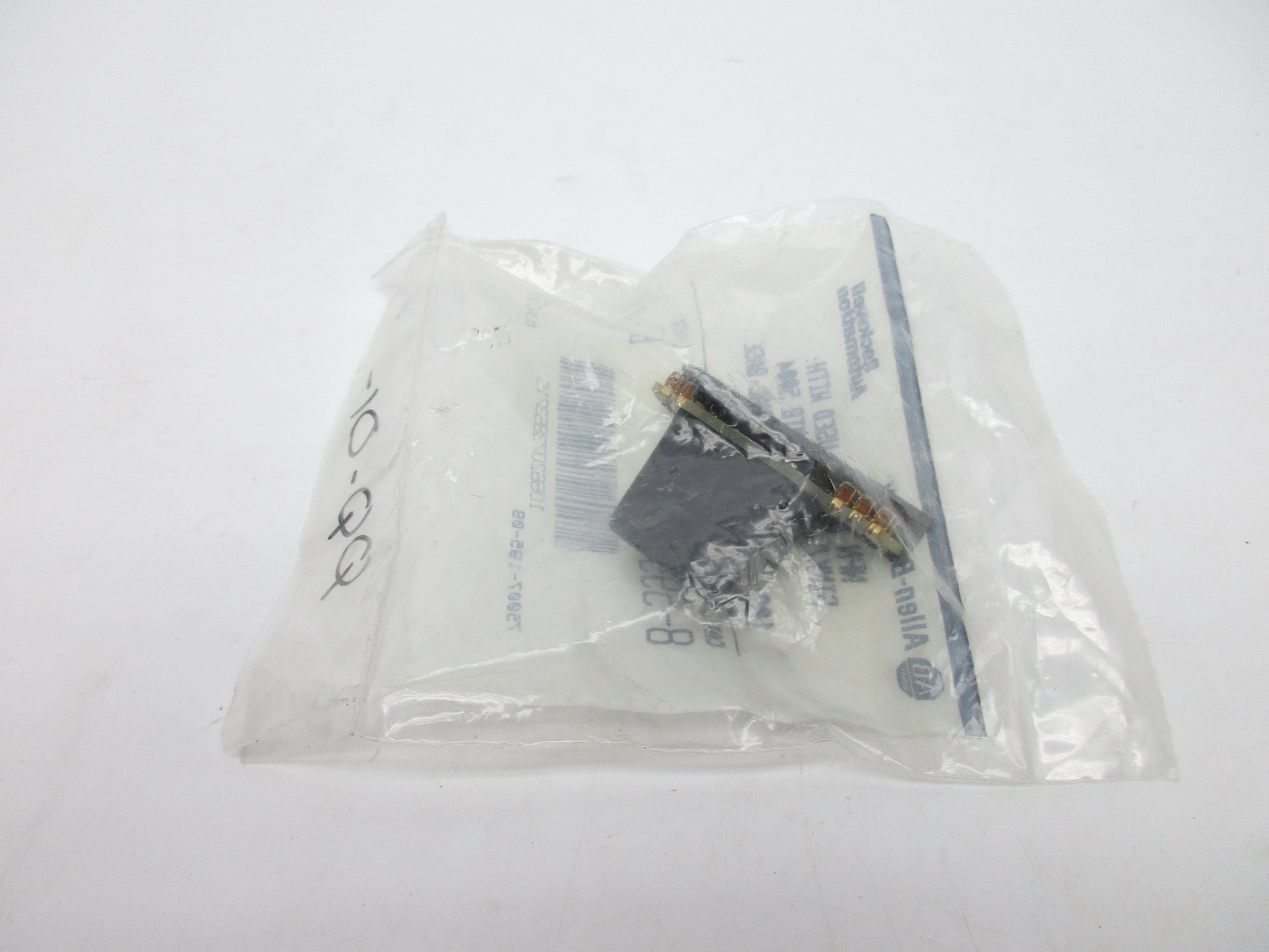 ALLEN BRADLEY 8-593 SER. B 30VDC NSMP