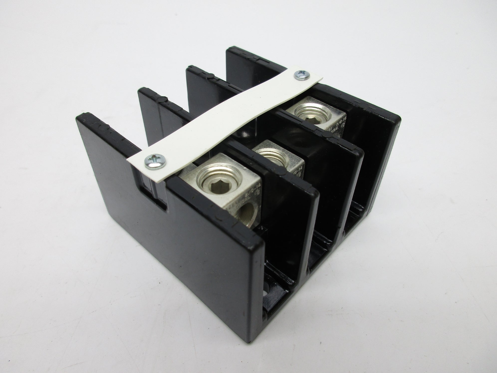 ALLEN BRADLEY 1492-50XF SER. B 600V 135A (WH) NSMP