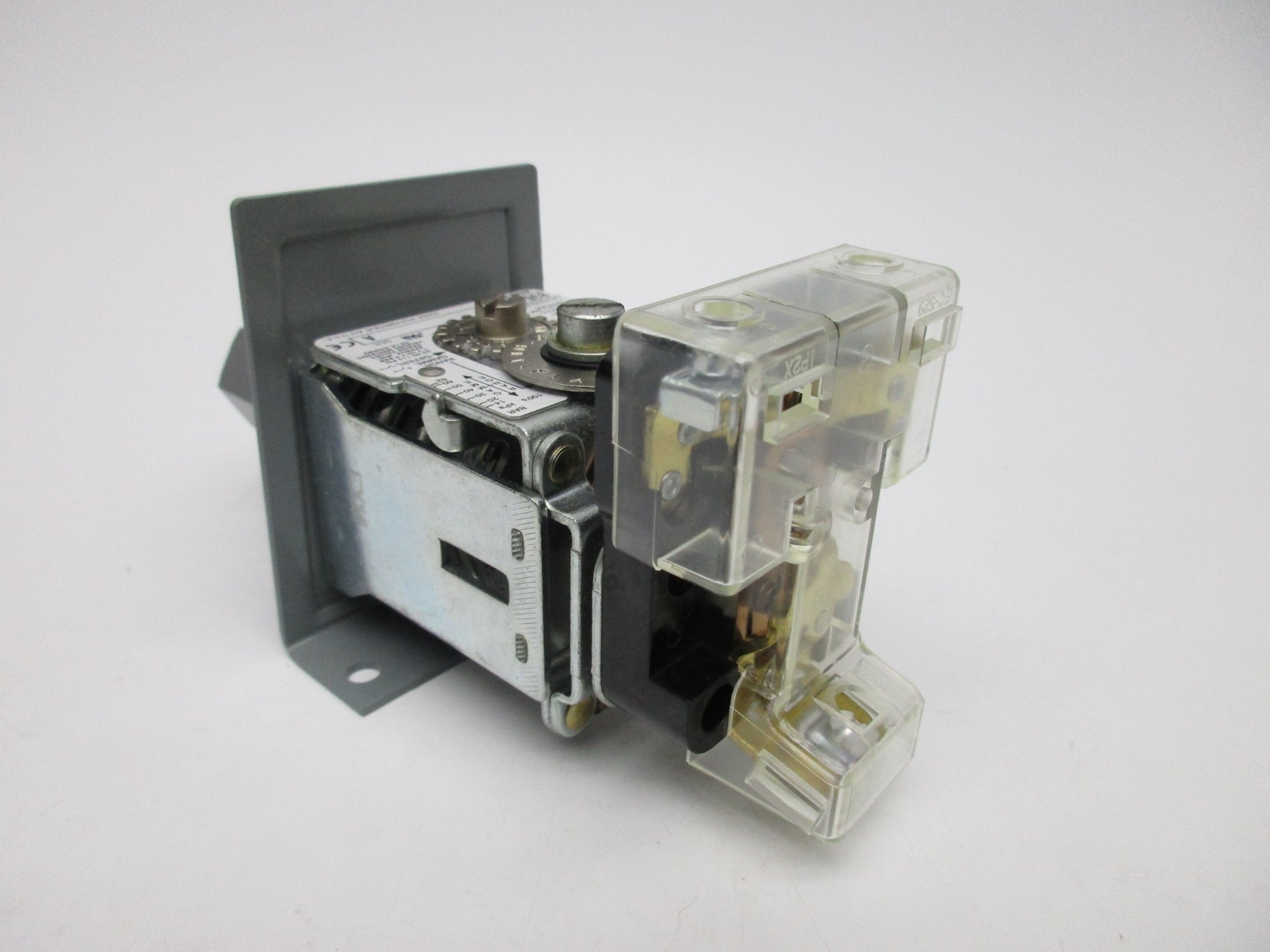 ALLEN BRADLEY 836-C12 SER. A  24-600V 1300PSI NSNP