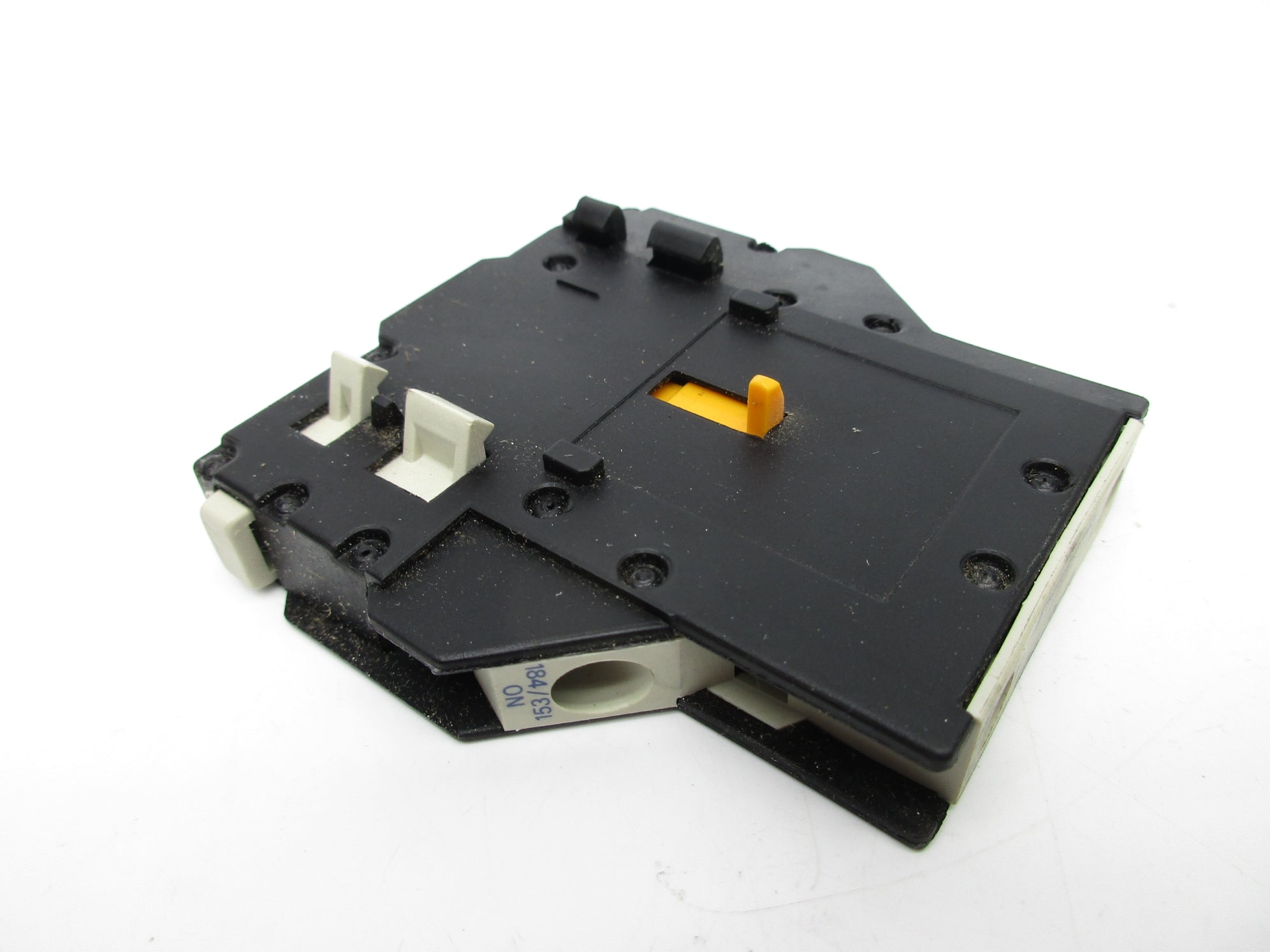 TELEMECANIQUE LA8DN11 NSNP
