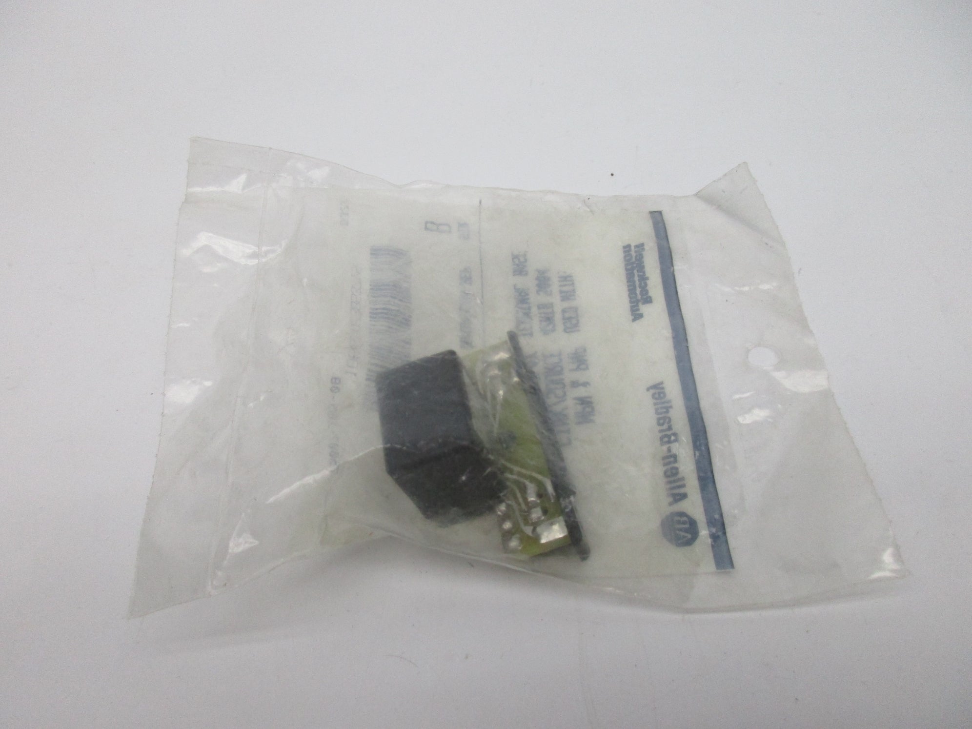 ALLEN BRADLEY 8-593 SER. B 30VDC NSMP