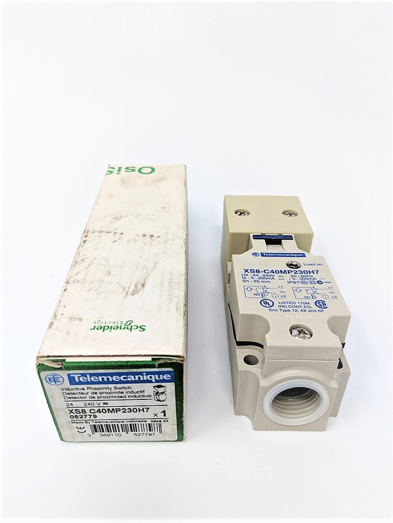 TELEMECANIQUE XS8C40MP230H7 24-240V NSMP