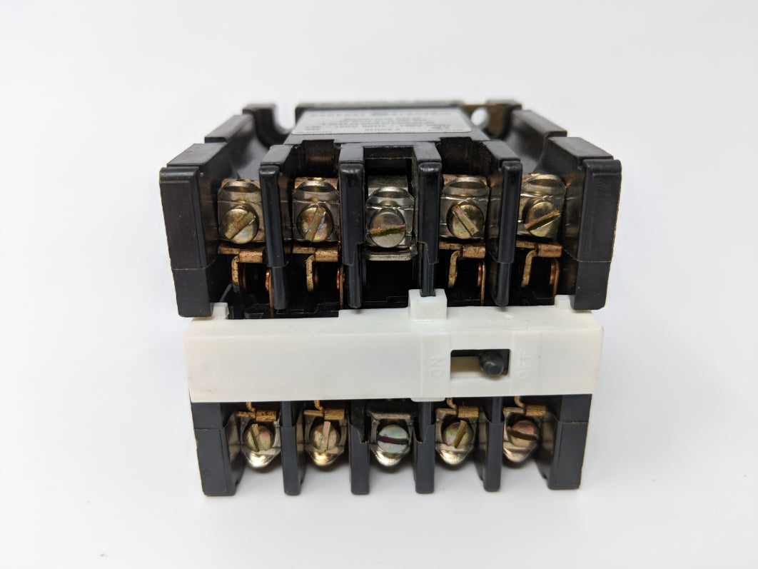 GENERAL ELECTRIC CR120A04002AA 10A 115-120V NSMP