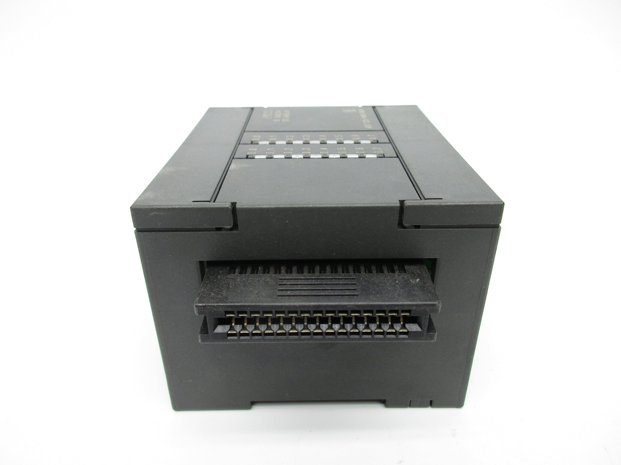 SIEMENS 6ES7223-1PH00-0XA0 UNMP