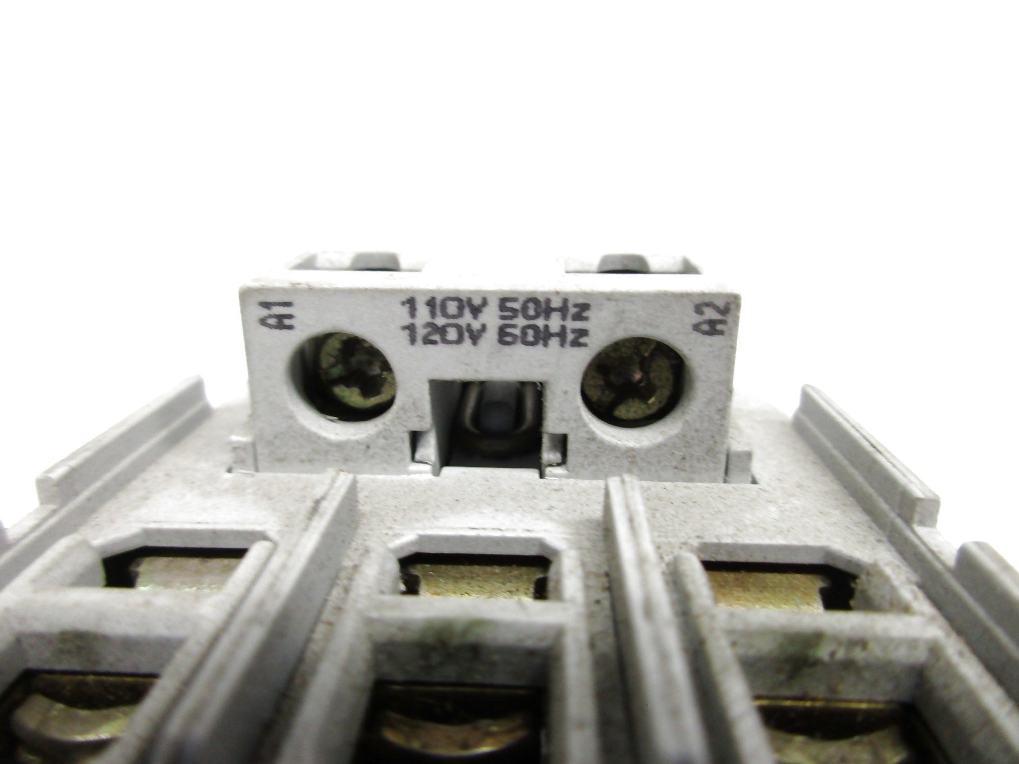 ALLEN BRADLEY 100-C30D00 SER. C 110/120V UNMP