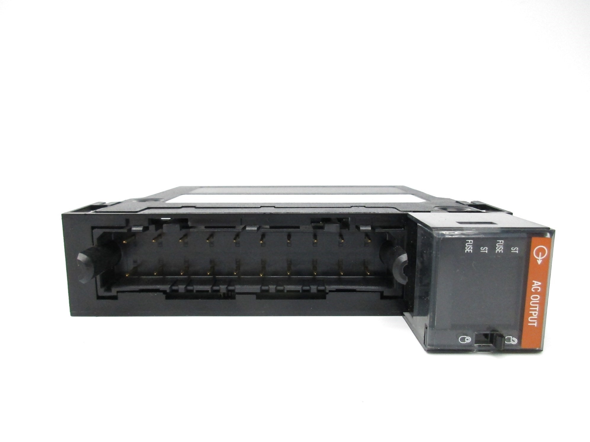 ALLEN BRADLEY 1756-OA16 SER. A 120/240VAC F/W 3.2  NSMP