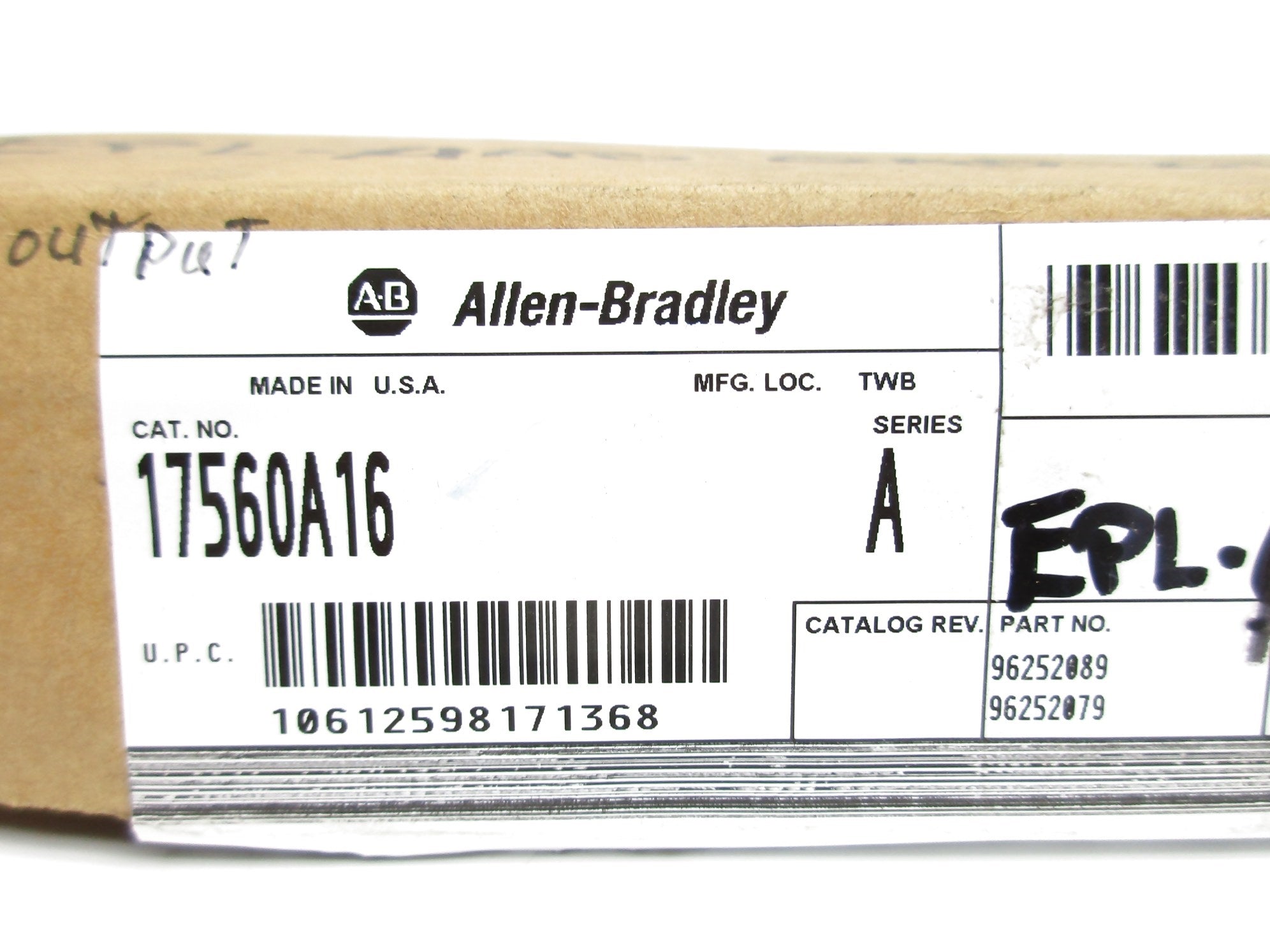 ALLEN BRADLEY 1756-OA16 SER. A 120/240VAC F/W 3.2  NSMP