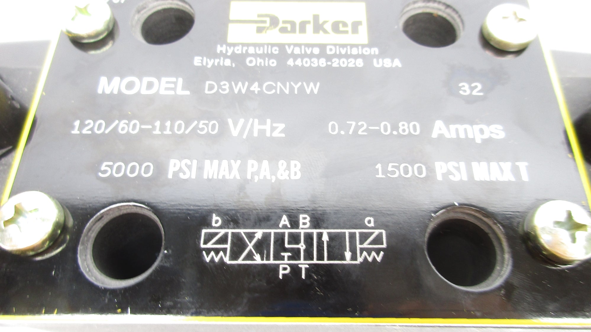 PARKER D3W4CNYW 110/120V 0.72-0.80A 5000PSI NSMP