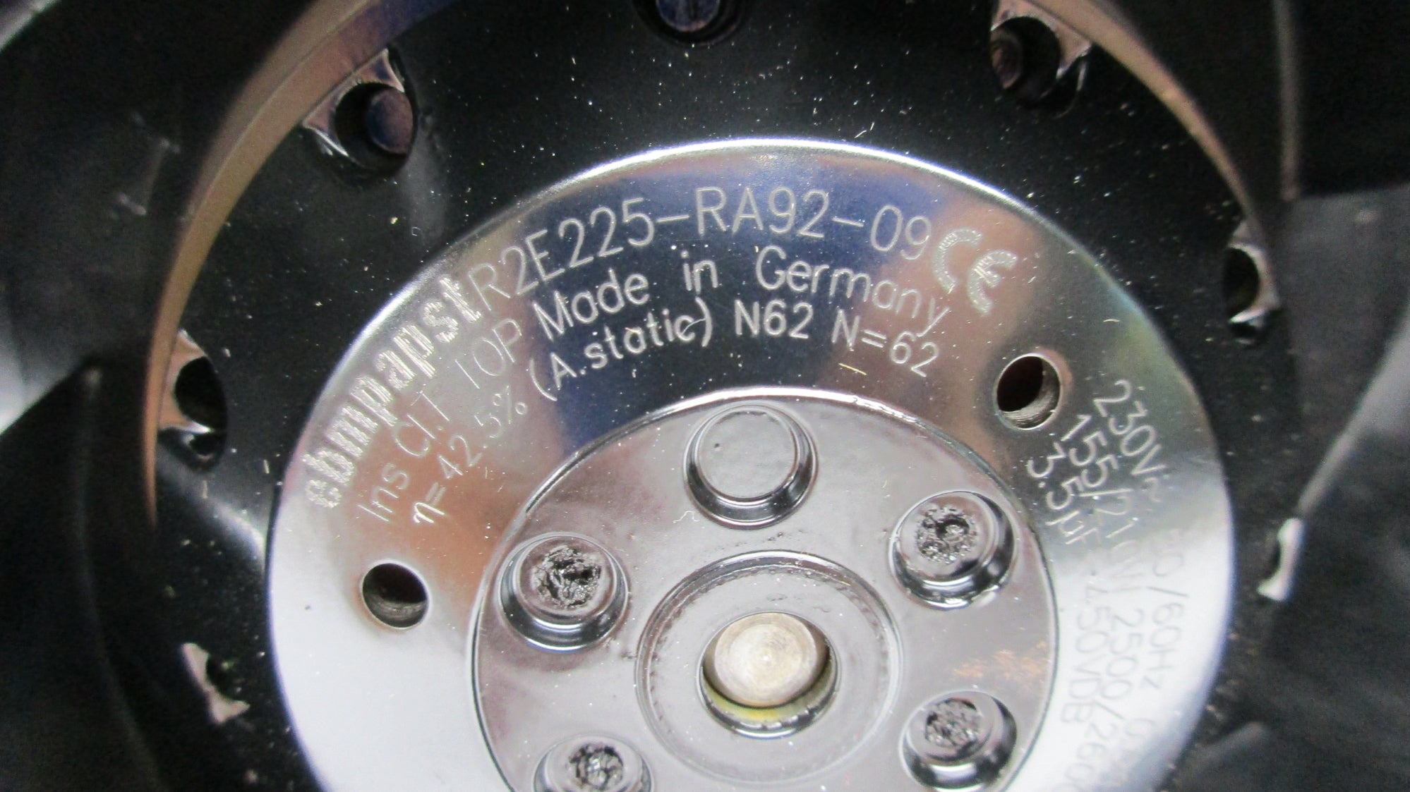 EBMPAPST R2E225-RA92-09 230V 0.68/0.92A NSNP