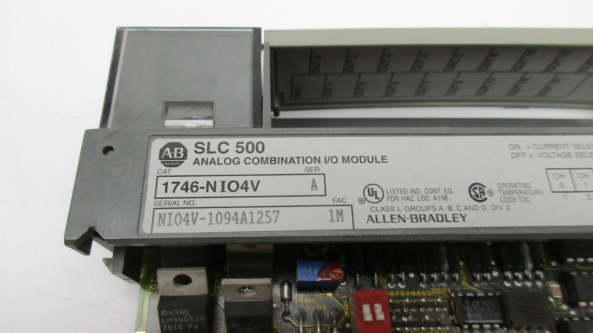 ALLEN BRADLEY 1746-NIO4V SER. A UNMP