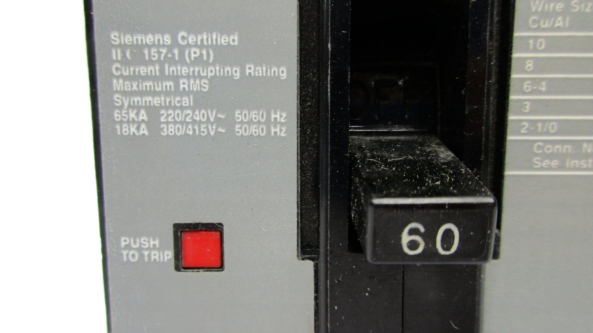 SIEMENS ED43B060 60A 480V (AS PICTURED) UNMP