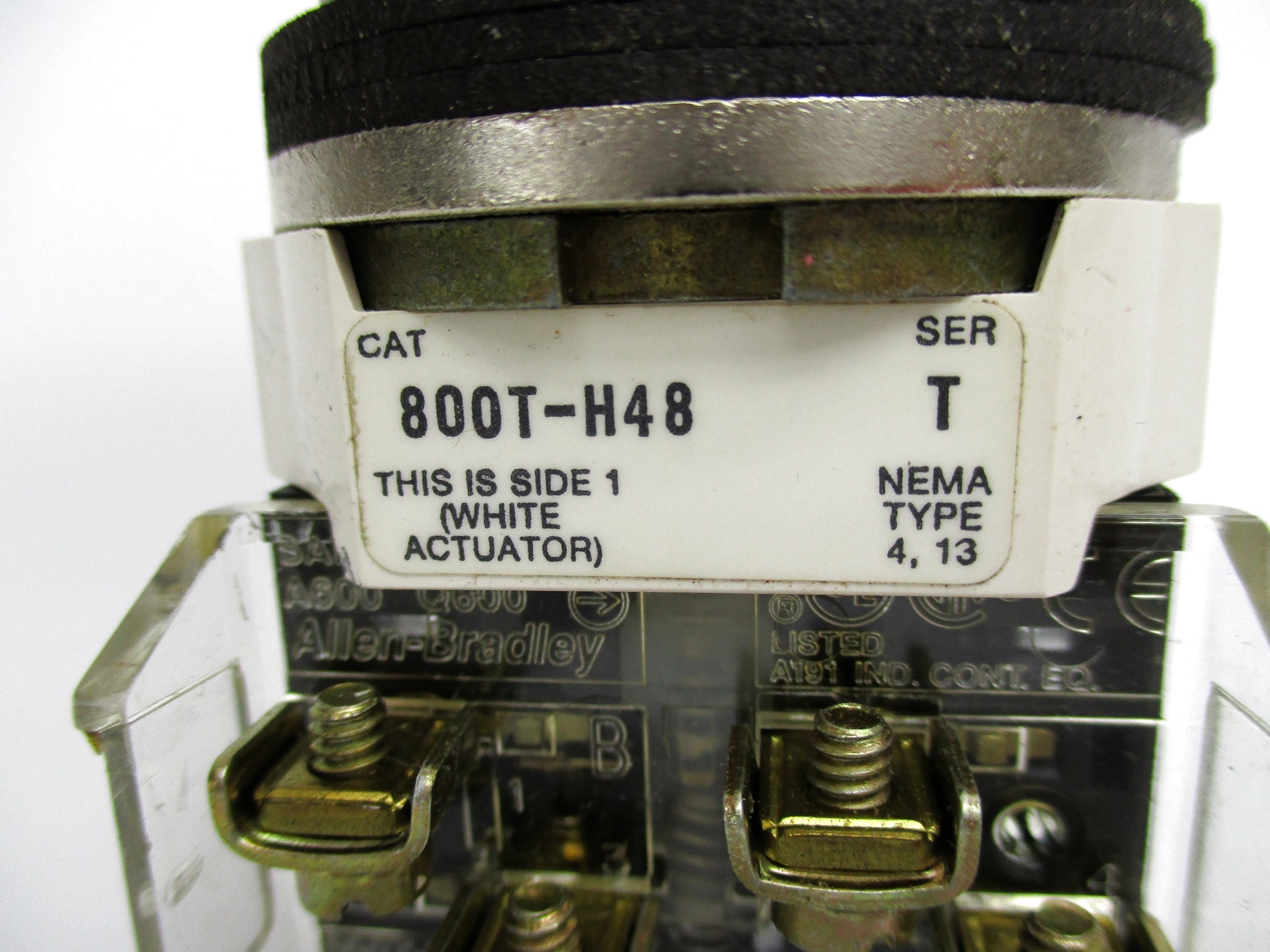 ALLEN BRADLEY 800T-H48 SER. T NSNP