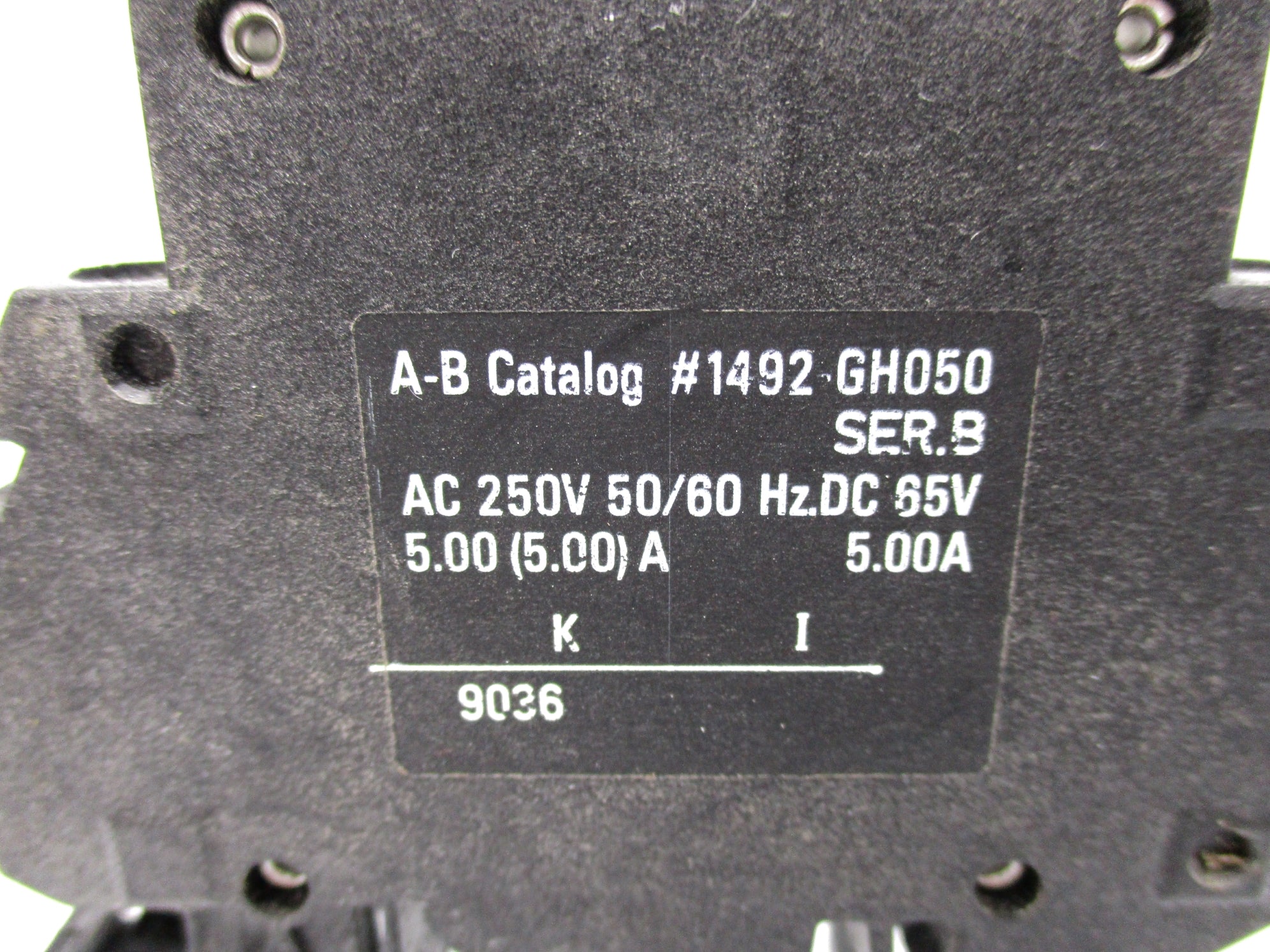 ALLEN BRADLEY 1492-GH050 SER. B 5A 250VAC (BK/YL) NSMP