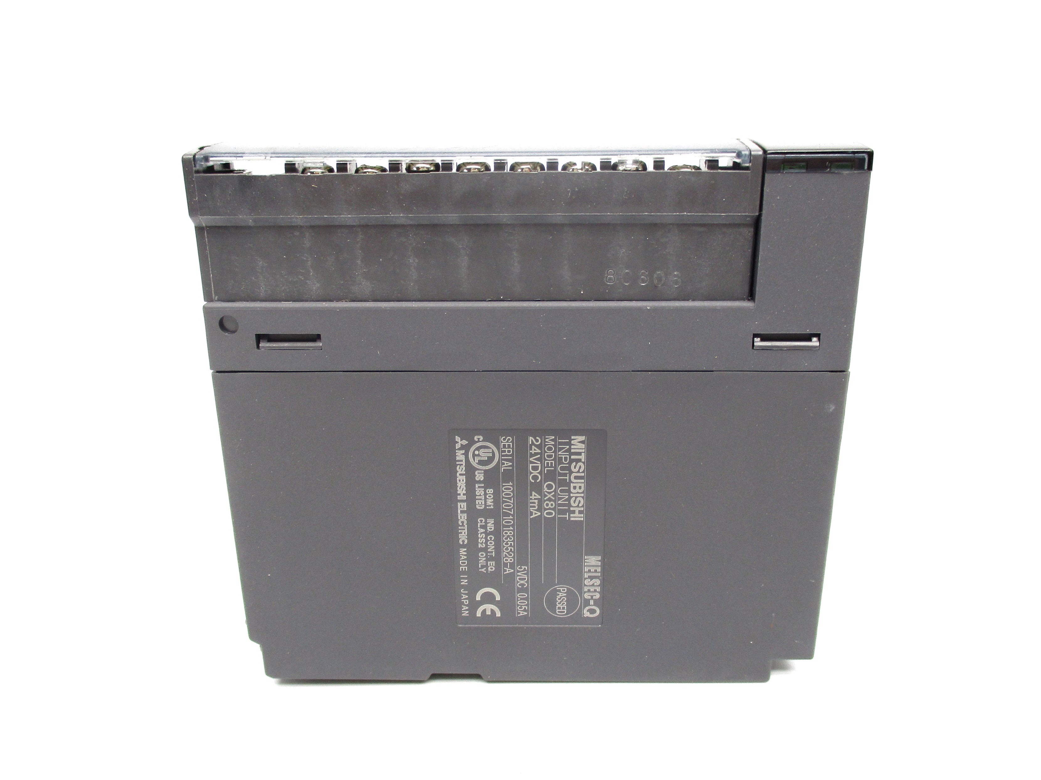 MITSUBISHI QX80 UNMP