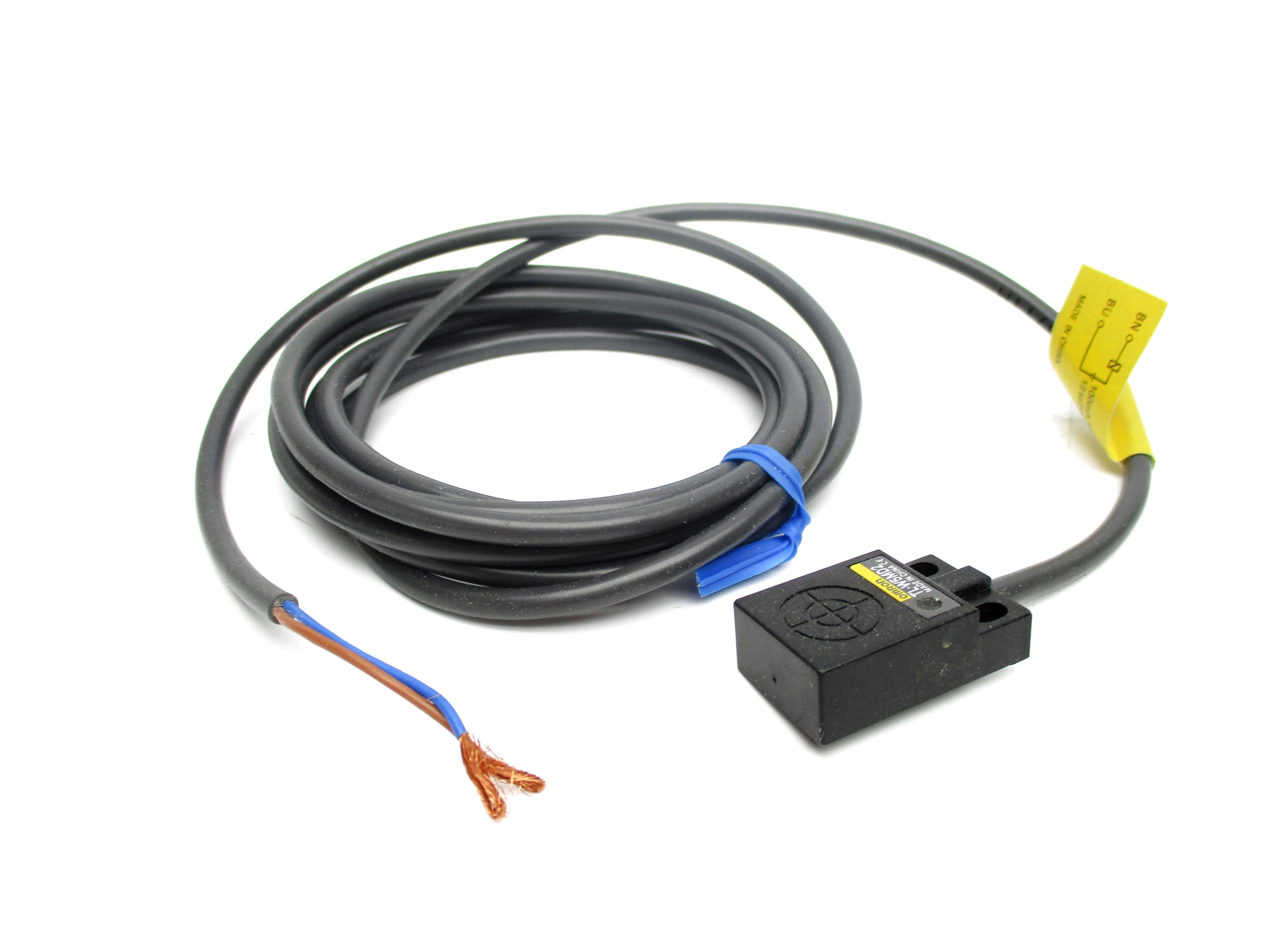 OMRON TL-W5MD2 NSMP