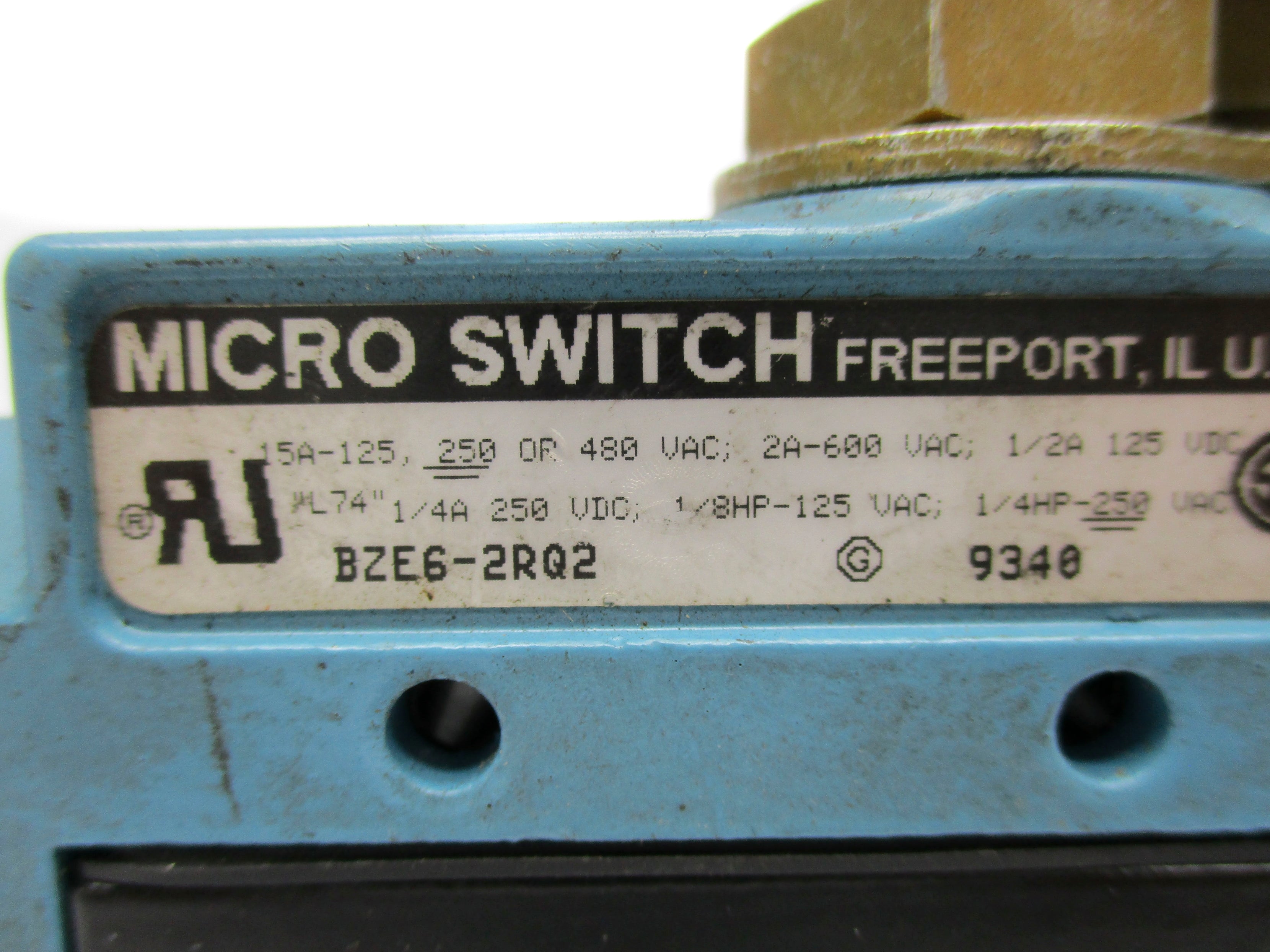 MICRO SWITCH BZE6-2RQ2 600VAC 2A UNMP