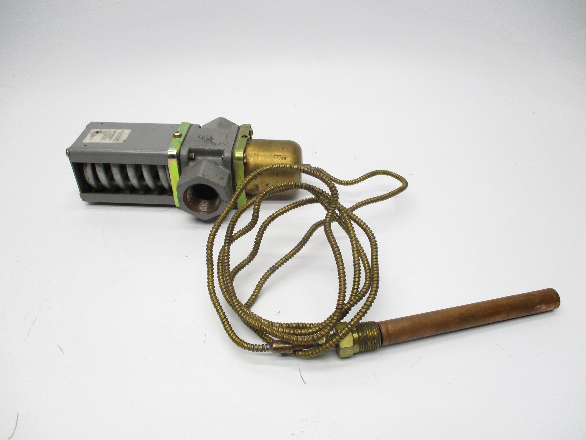JOHNSON CONTROLS V47AD-2 150PSI 115-180'F 1"  NSNP