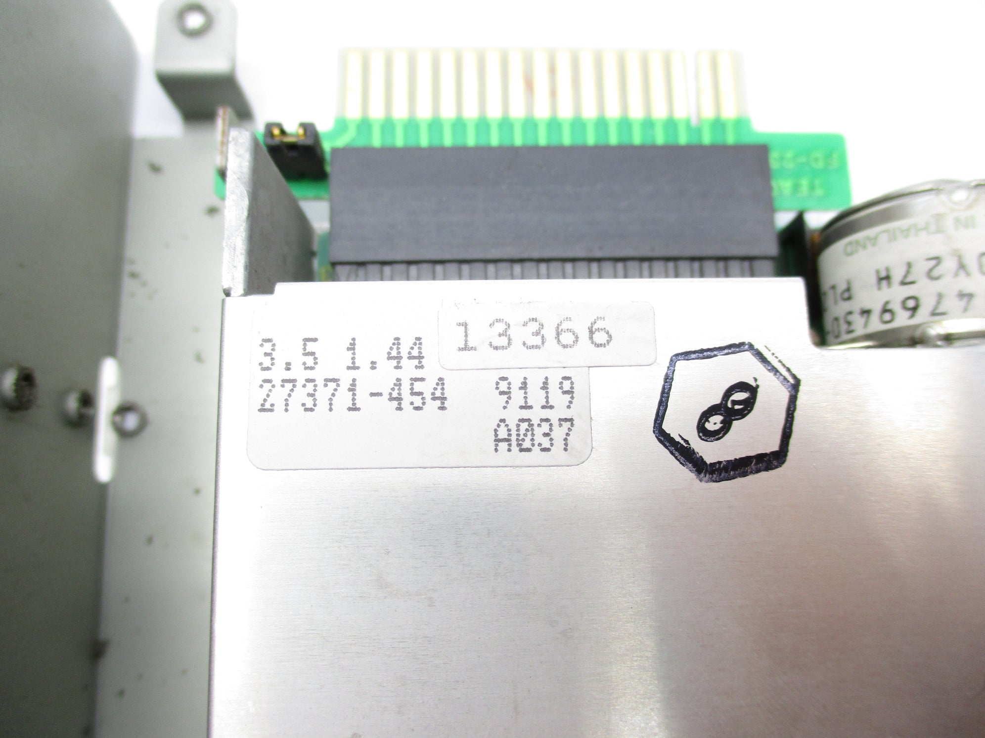 TEAC FD-235HF 19307322-01 UNMP