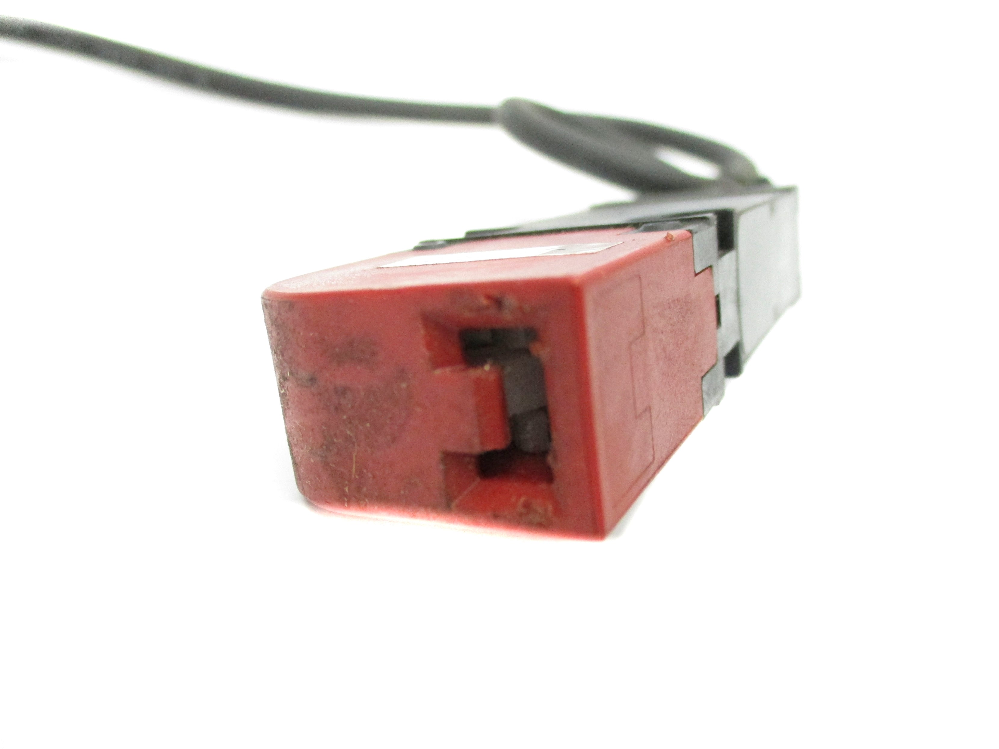 OMRON D4GS-N2T UNMP