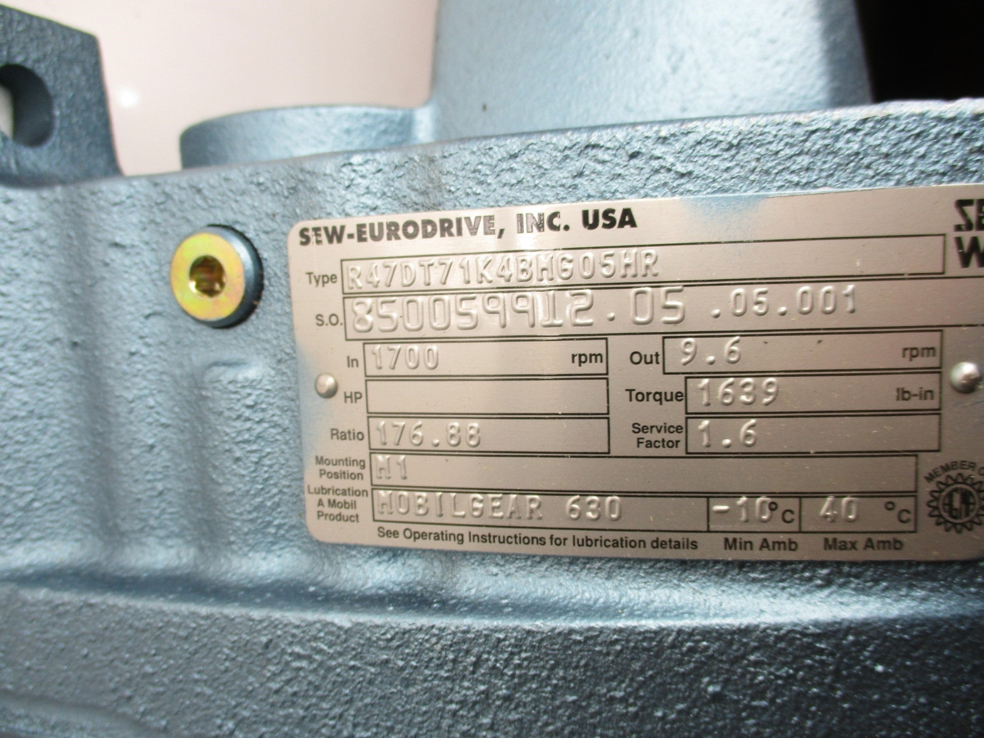 SEW EURODRIVE R47DT71K4BHG05HR NSNP