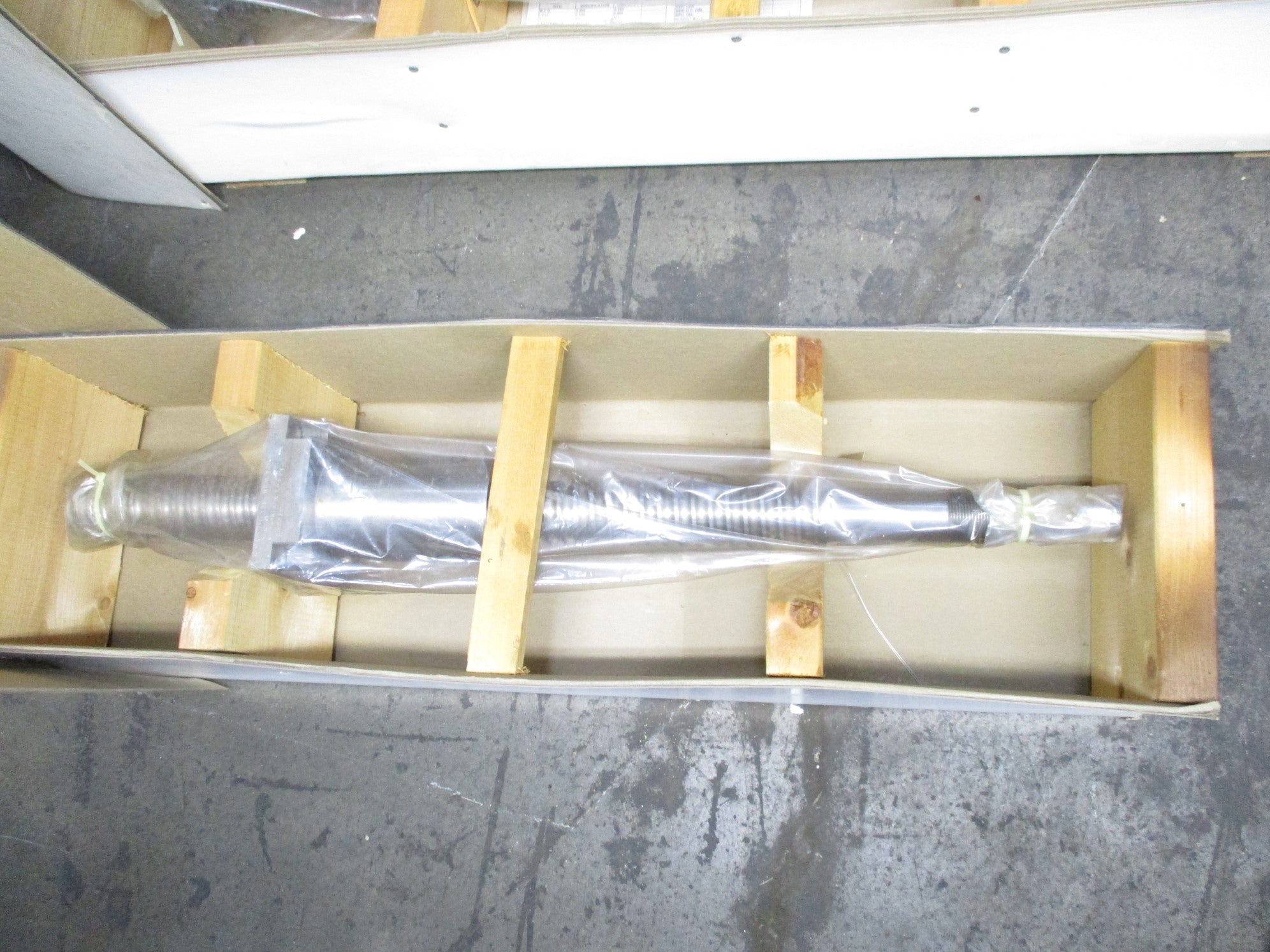 EJM BALL SCREW 1000674 33" 2.15"DIA NSNP