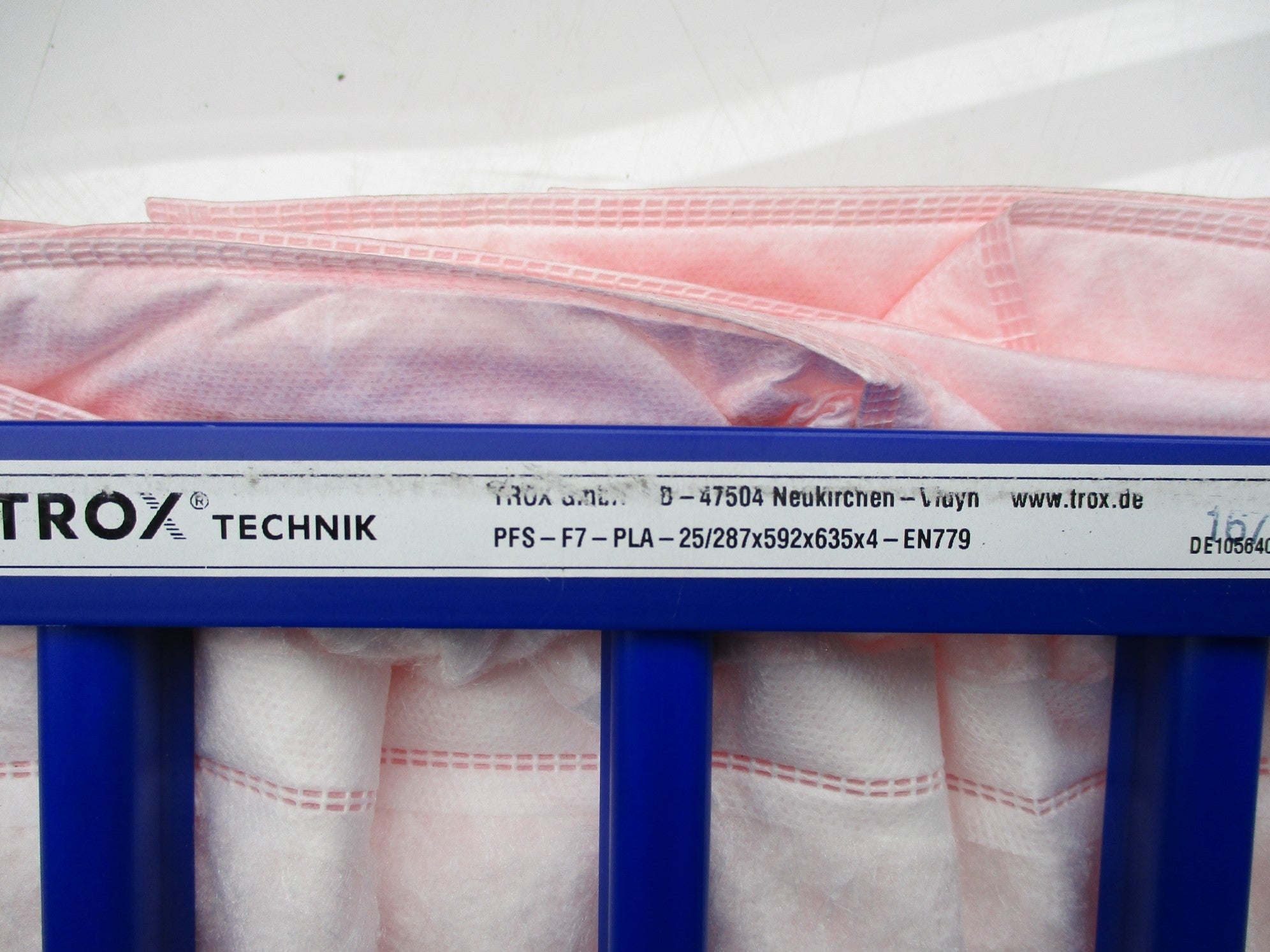 TROX TECHNIK PFS-F7-PLA-25/287X592X635X4 (PKG OF 4) NSMP
