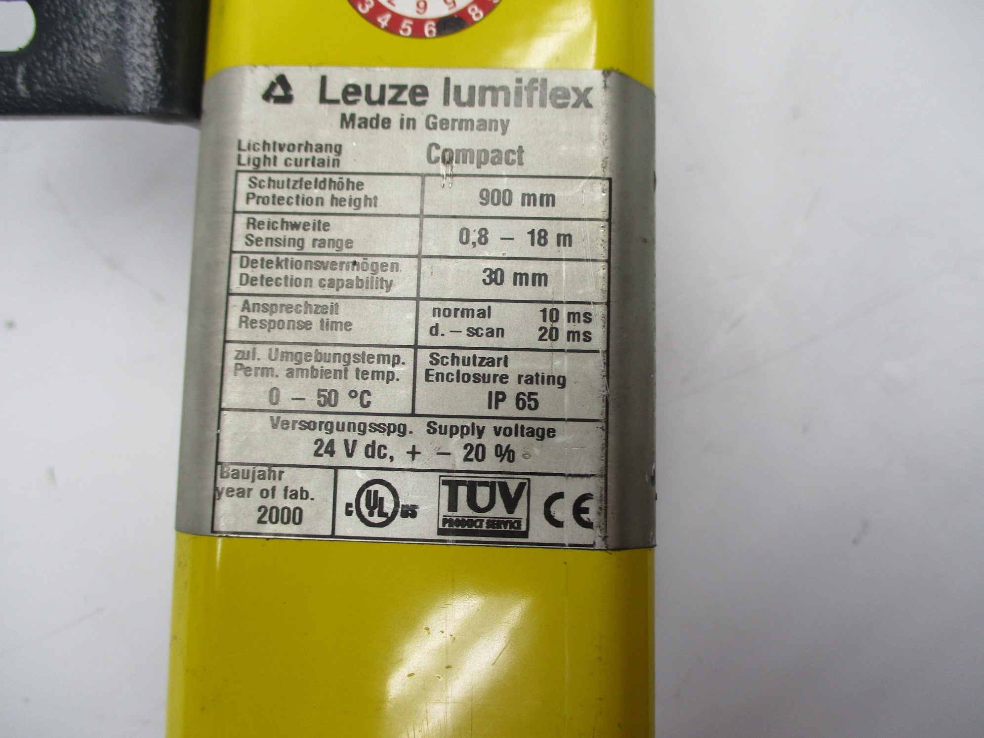 LEUZE LUMIFLEX CR30-900 UNMP