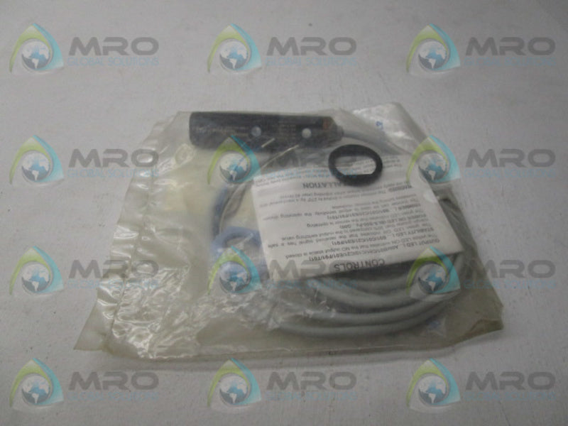 BALLUFF BLES50-PA-2-F01-PP PHOTOELECTRIC SENSOR  NSMP