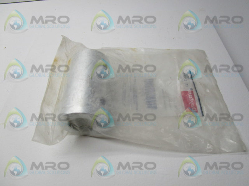 DAYTON 3ZN52 RIGID COUPLING * NEW IN FACTORY BAG *